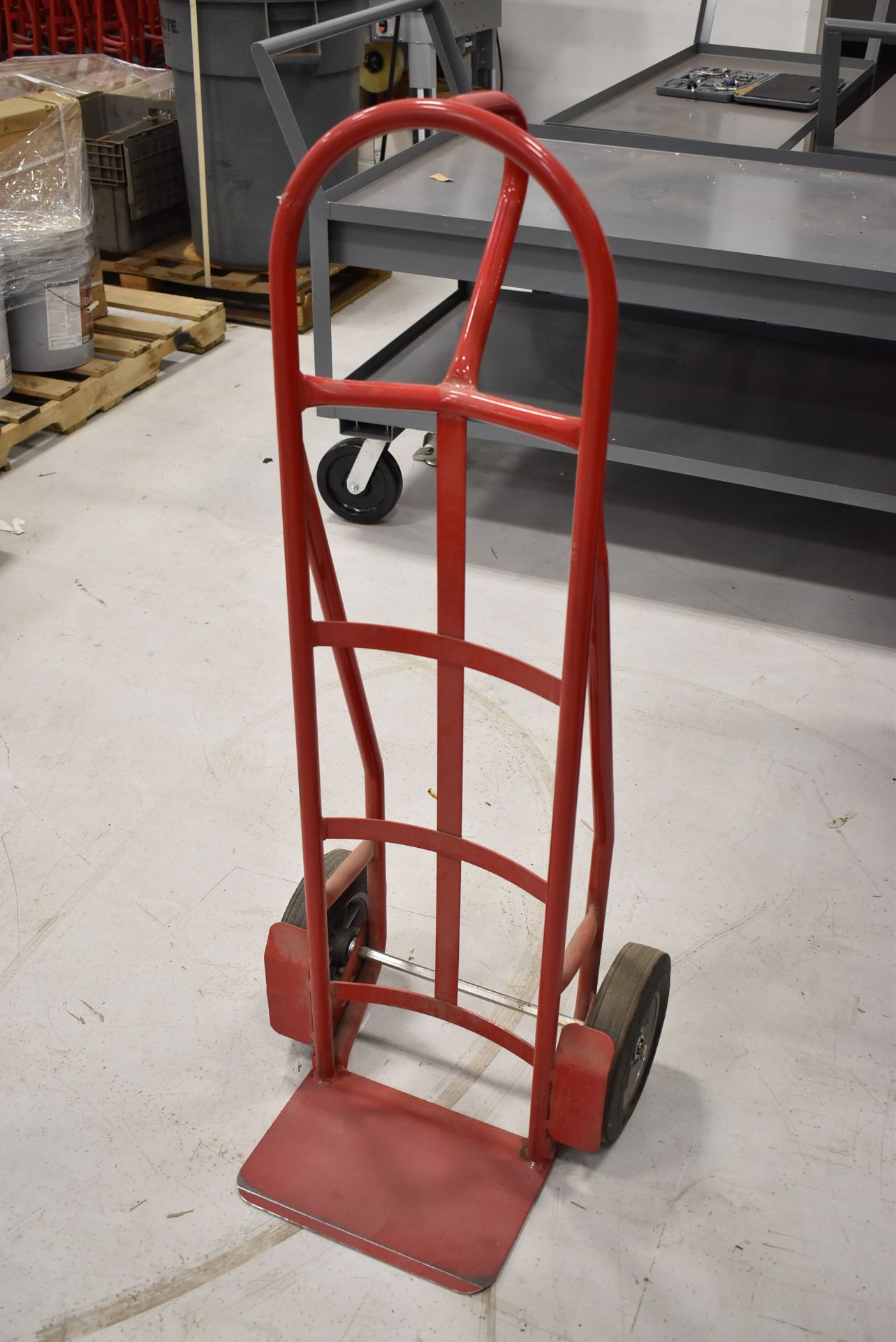 LOT/ (5) ESCORT (2019) 500 LB. CAPACITY HAND CARTS (LOCATED AT 164 INDUSCO CT, TROY MI) [RIGGING FEE - Image 4 of 6