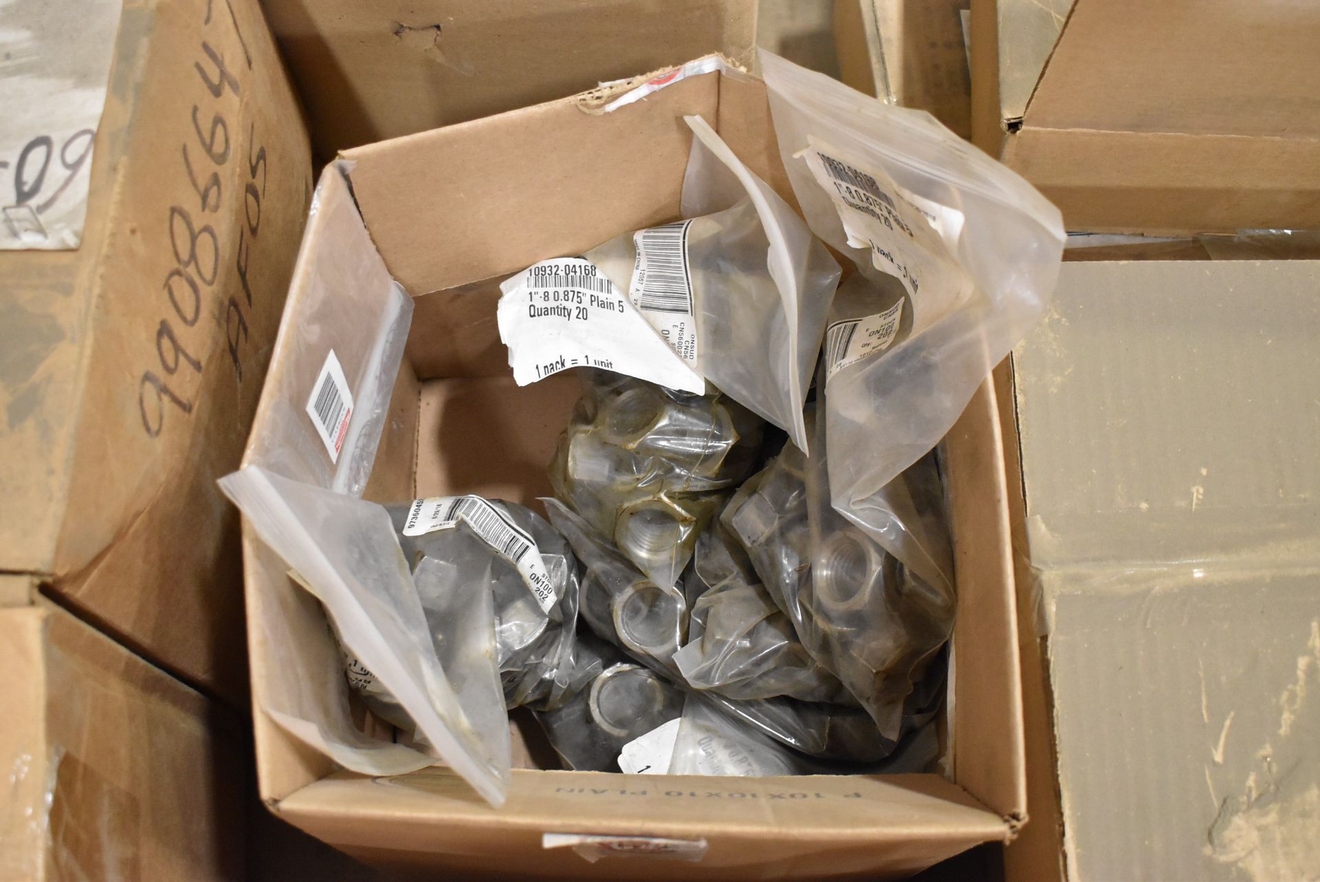 LOT/ SKID WITH ABS BUSHINGS, HARDWARE, BAGS (CMD WAREHOUSE) [CMD-059-22S] - Image 3 of 7