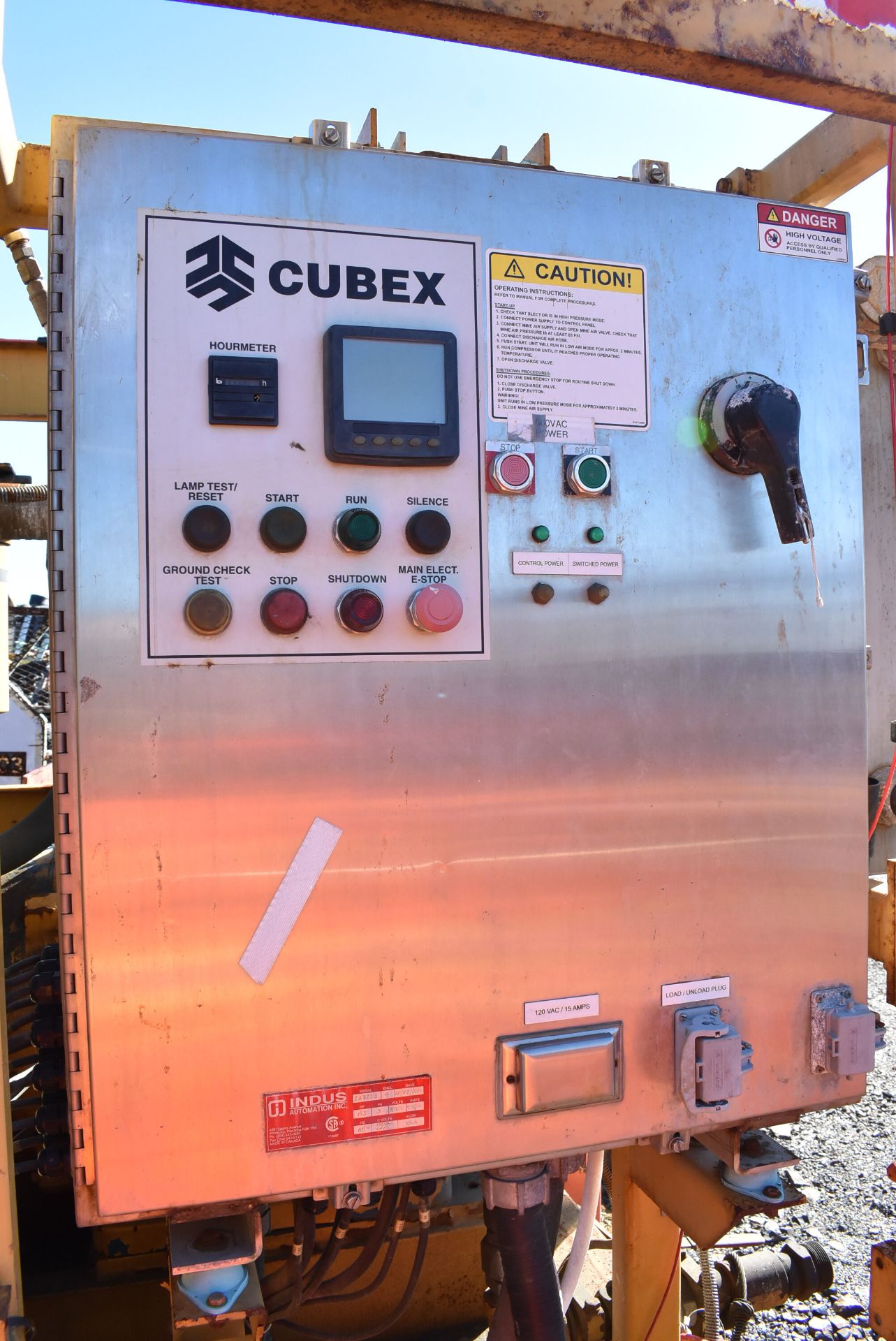 CUBEX (2012) S112 136 HP TOW-BEHIND SCREW BOOSTER COMPRESSOR WITH 600V ...