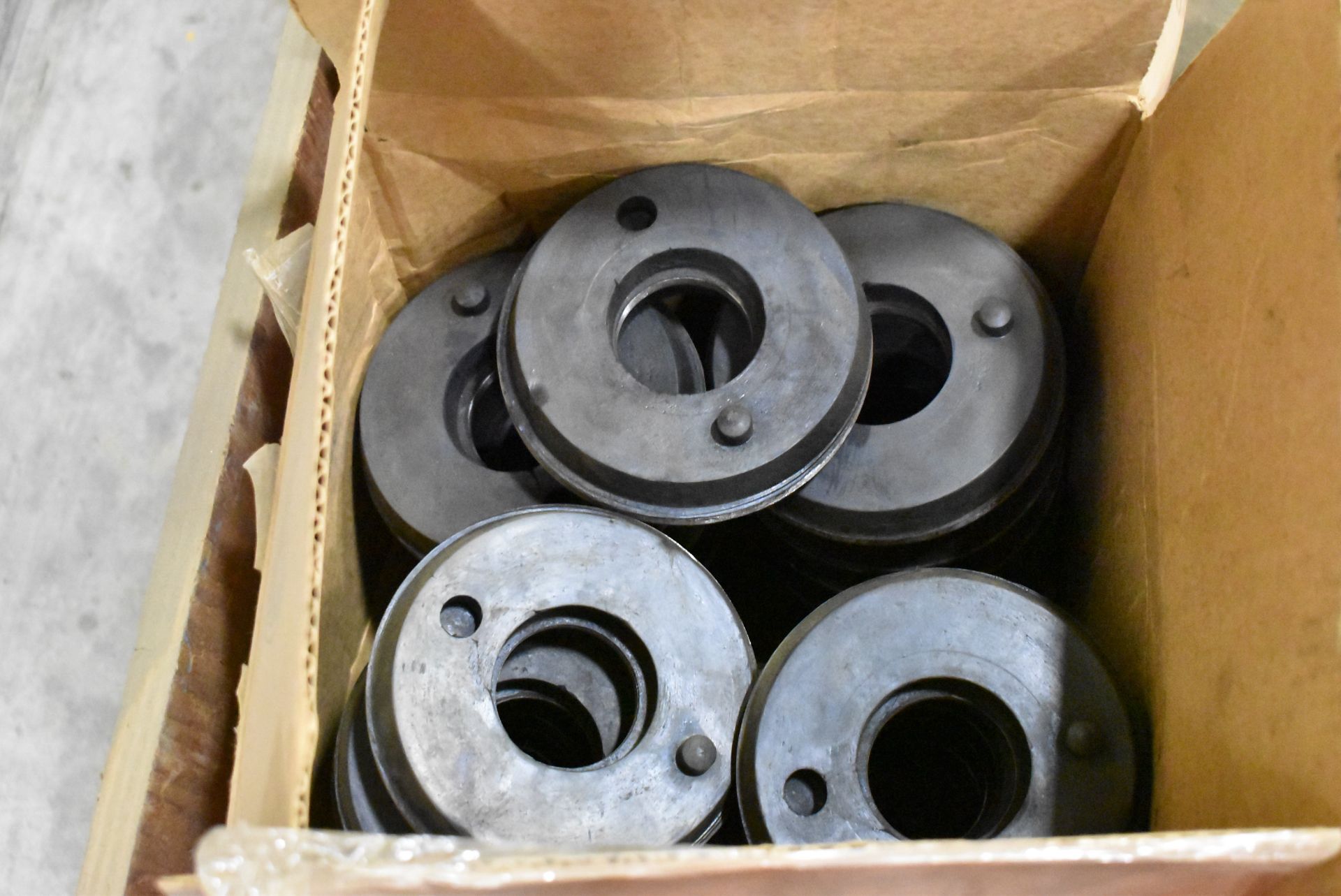 LOT/ SKID WITH ABS BUSHINGS, HARDWARE, BAGS (CMD WAREHOUSE) [CMD-059-22S] - Image 6 of 7