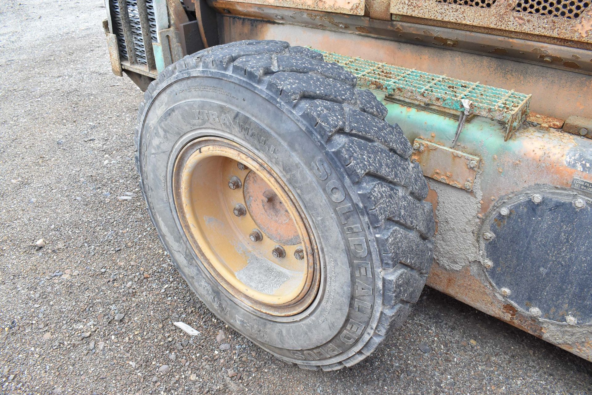 CASE M845 DHP MINE MASTER GRADER WITH CUMMINS DIESEL ENGINE, 142" BLADE, (3) PALLETS OF SPARE PARTS, - Image 21 of 37