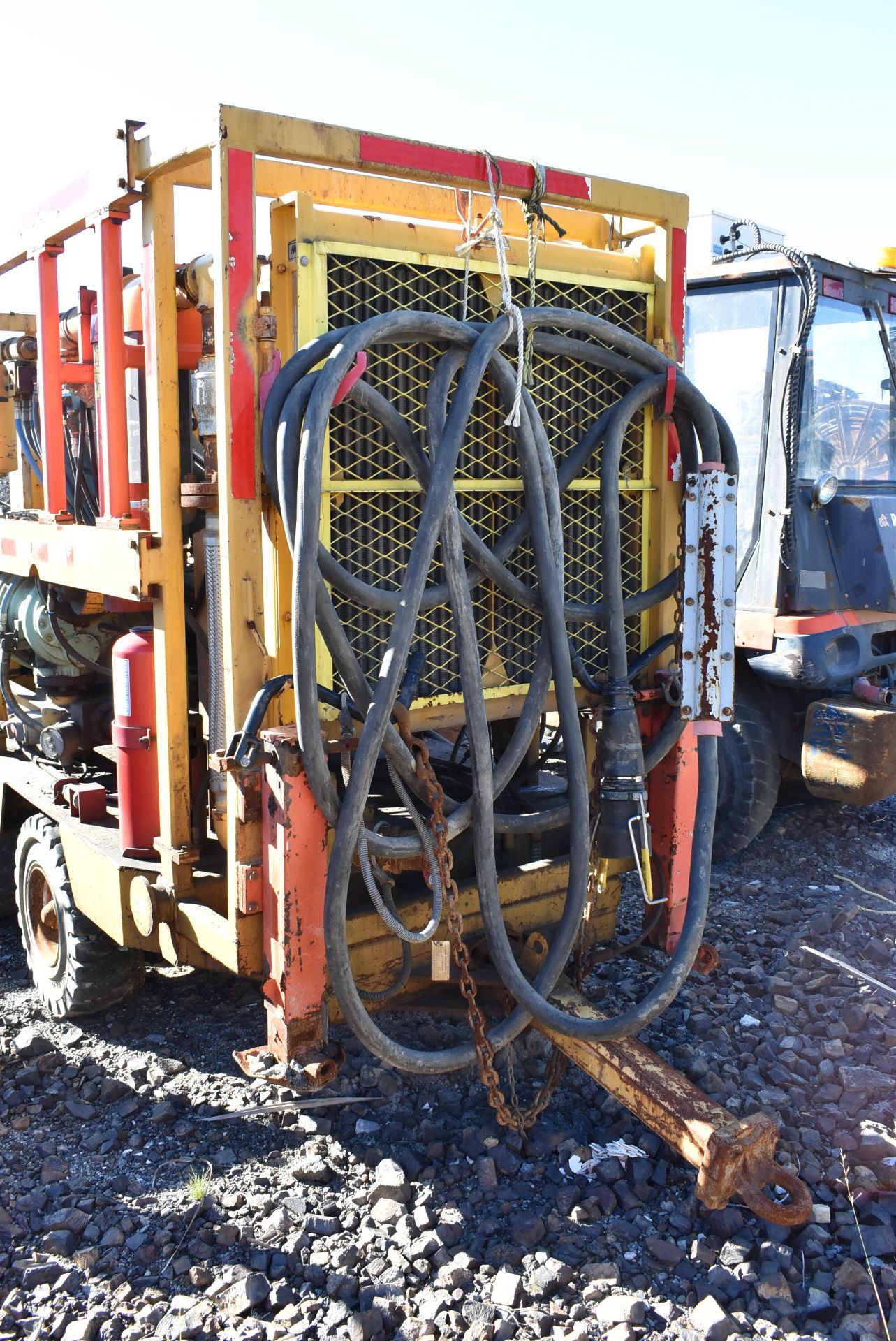 CUBEX (2012) S112 136 HP TOW-BEHIND SCREW BOOSTER COMPRESSOR WITH 600V ...