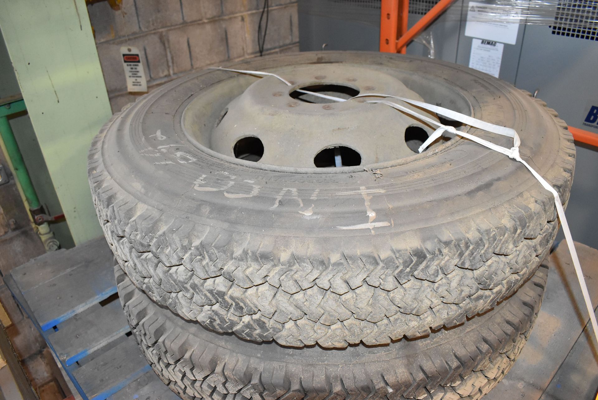 M724 TRUCK TIRES WITH RIMS (CMD WAREHOUSE) [CMD-050-22S] - Image 2 of 4