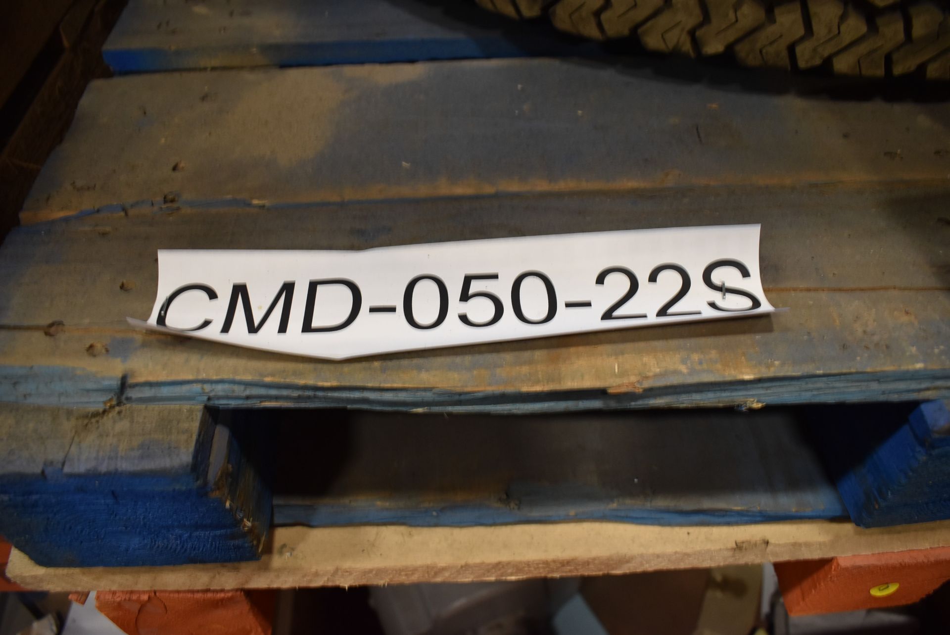 M724 TRUCK TIRES WITH RIMS (CMD WAREHOUSE) [CMD-050-22S] - Image 4 of 4