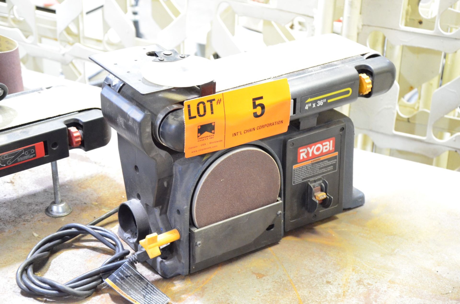 RYOBI BENCH-TYPE COMBINATION SANDER WTIH 4"X36" BELT & 6" DIA. DISC, S/N: N/A