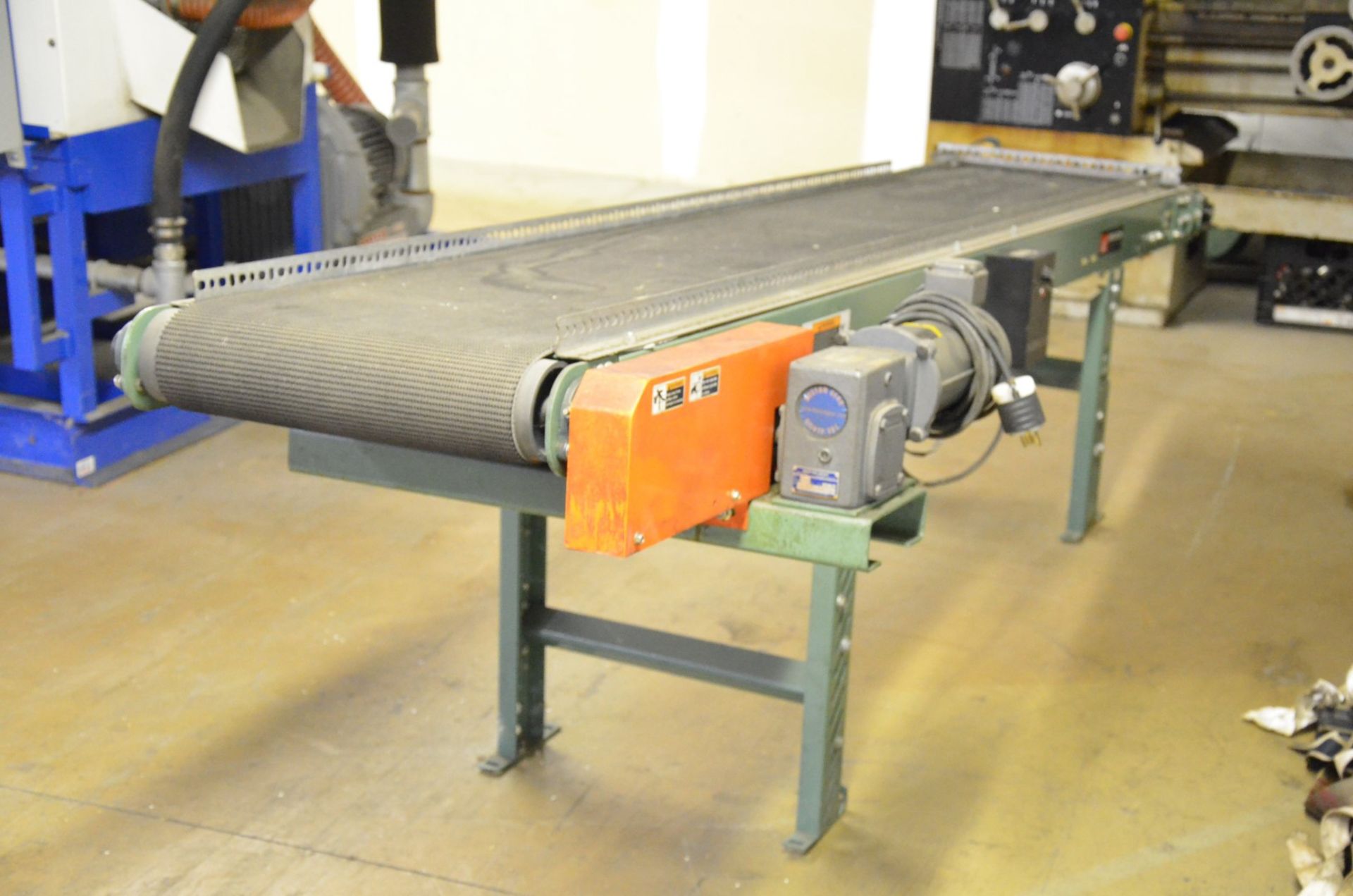 ROACH 120"X18" ADJUSTABLE BELT CONVEYOR, S/N: N/A - Image 2 of 6