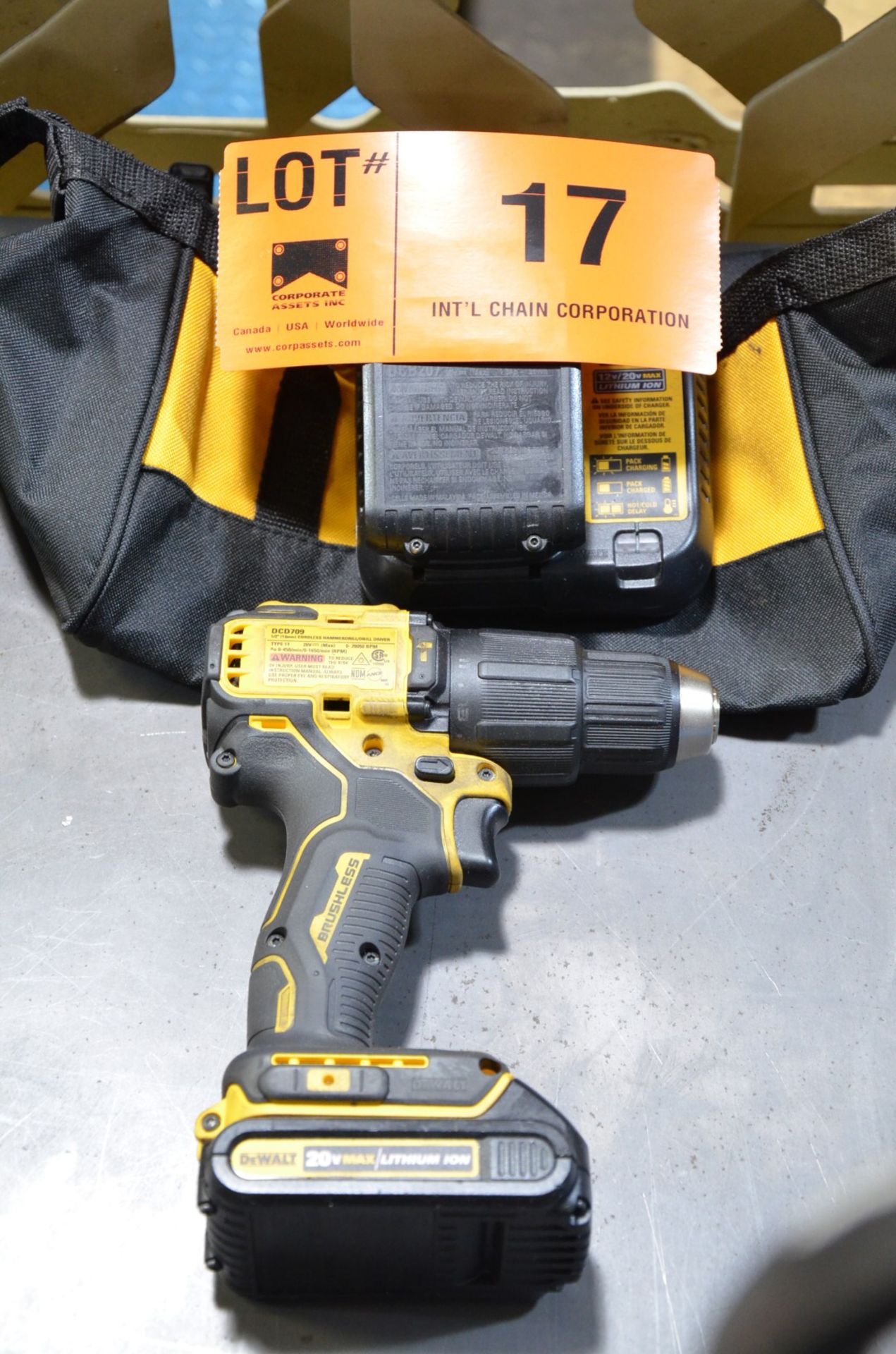 DEWALT 20V CORDLESS DRILL WITH BATTERY, CHARGER & TOOL BAG