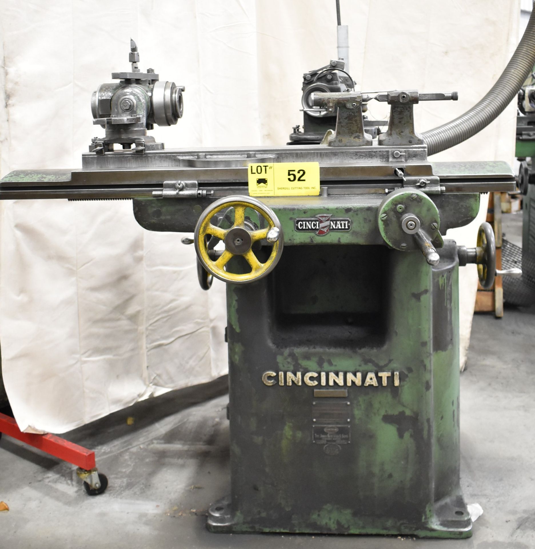 CINCINNATI NO 2. FLOOR TYPE TOOL AND CUTTER GRINDER WITH 39" X 5.5" T-SLOT TABLE, 90 DEGREE TABLE