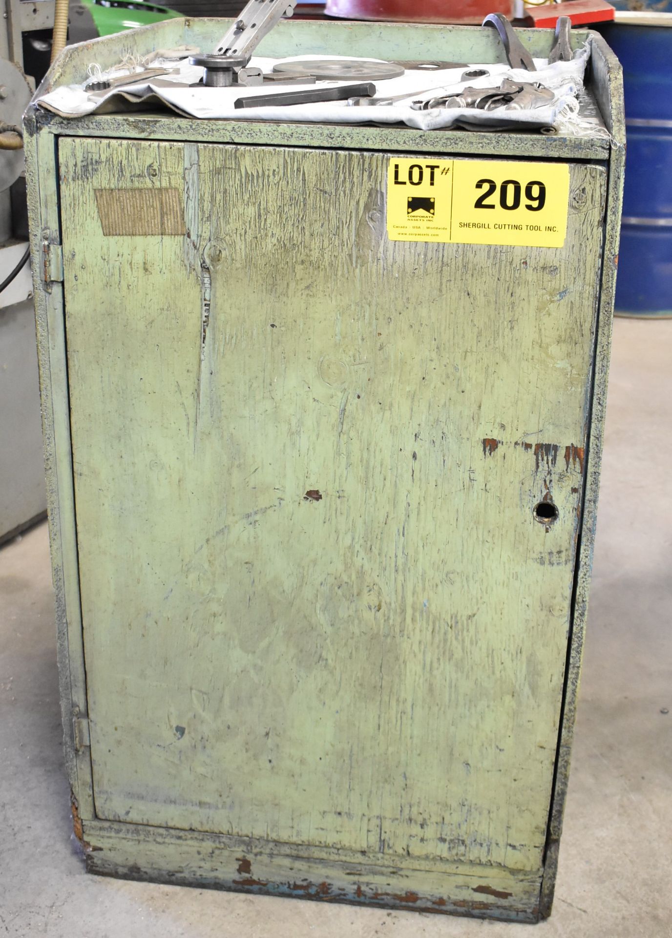 LOT/ SHOP CABINET WITH CONTENTS