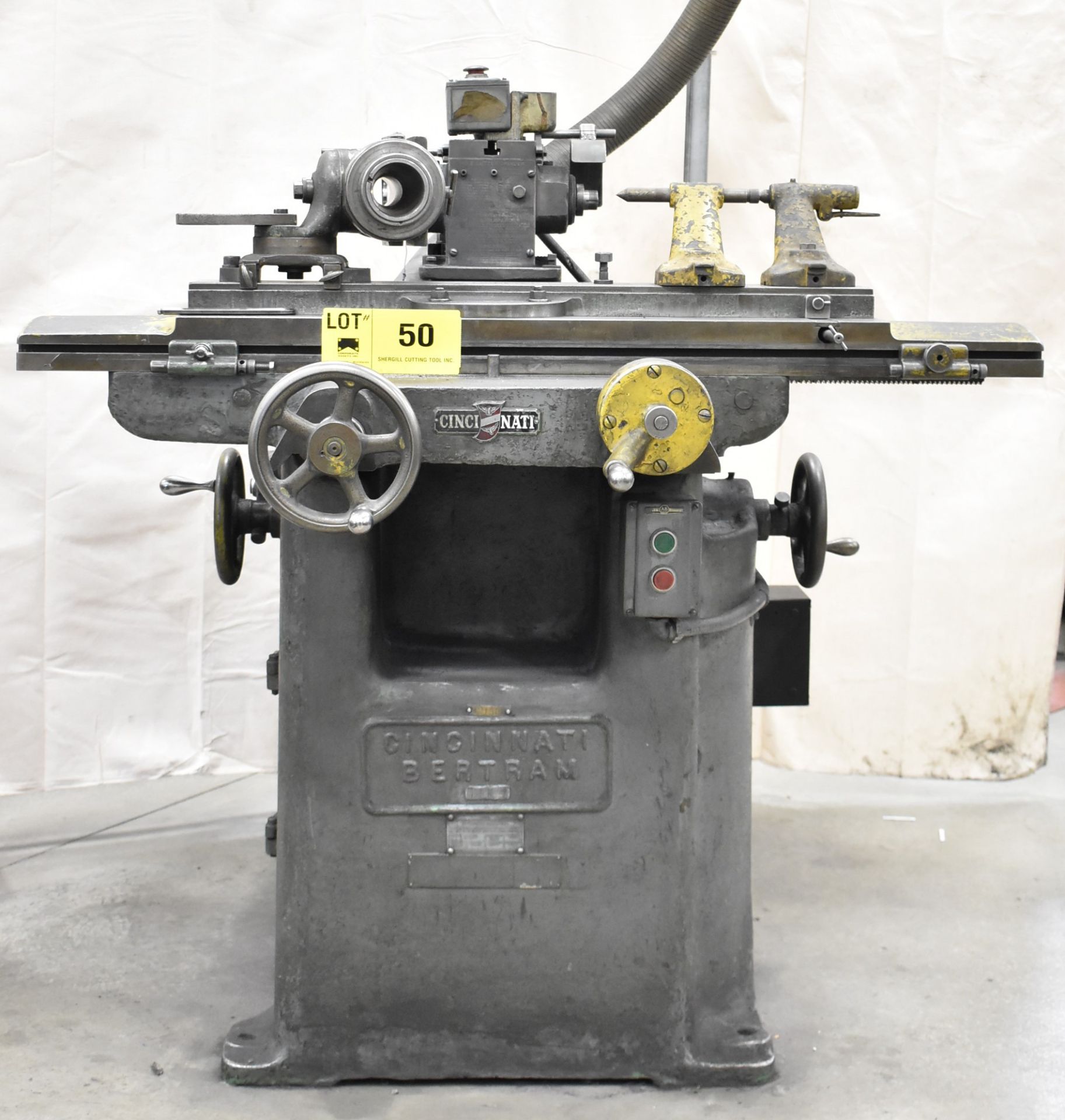 CINCINNATI NO 2. FLOOR TYPE TOOL AND CUTTER GRINDER WITH 39" X 5.5" T-SLOT TABLE, 90 DEGREE TABLE