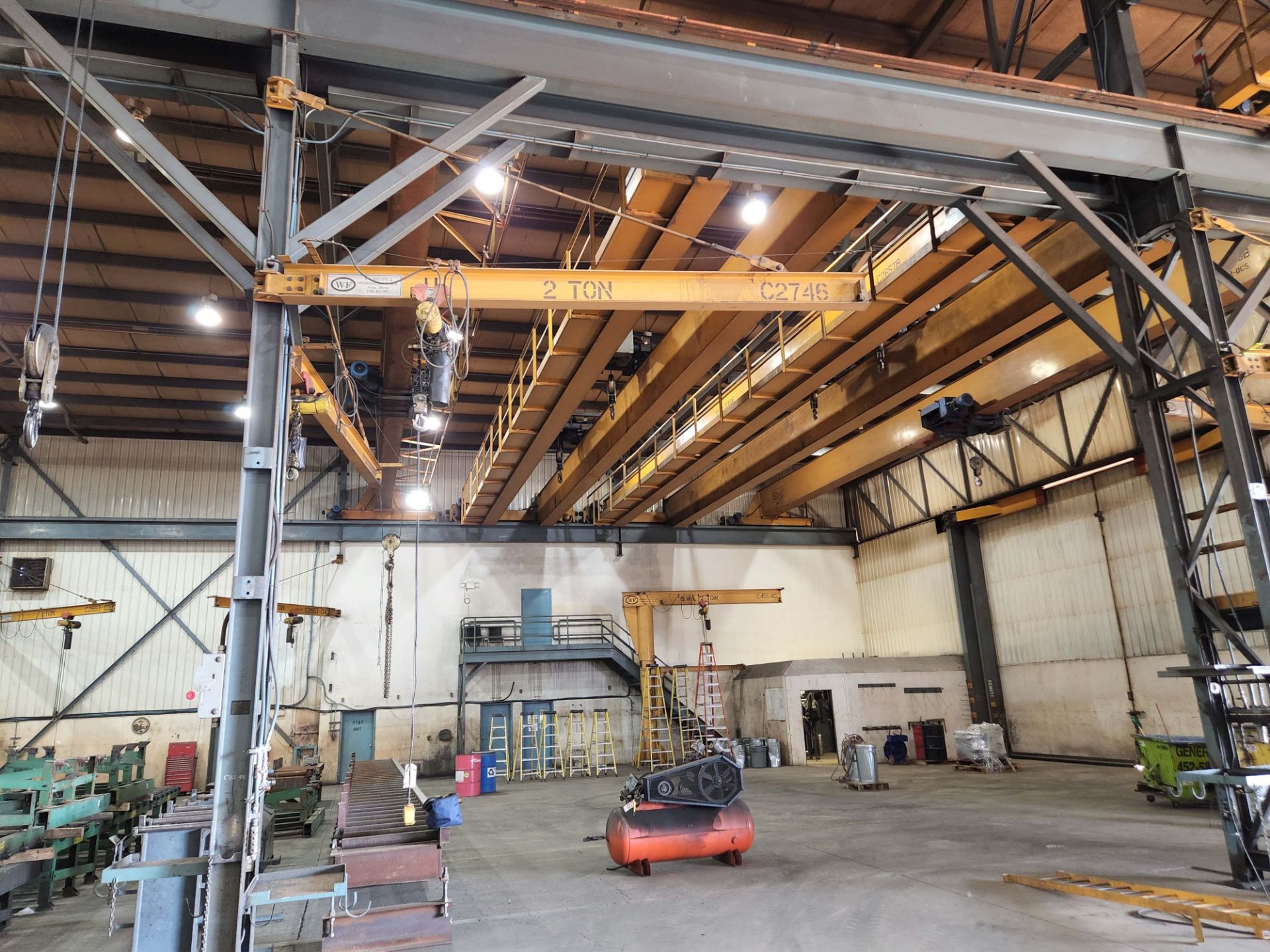 LOT/ (3) WF STEEL & CRANE SERIES C2746 BOOMS WITH 15' REACH, 15' 10" FROM U/S OF BOOM TO FLOOR,C/W