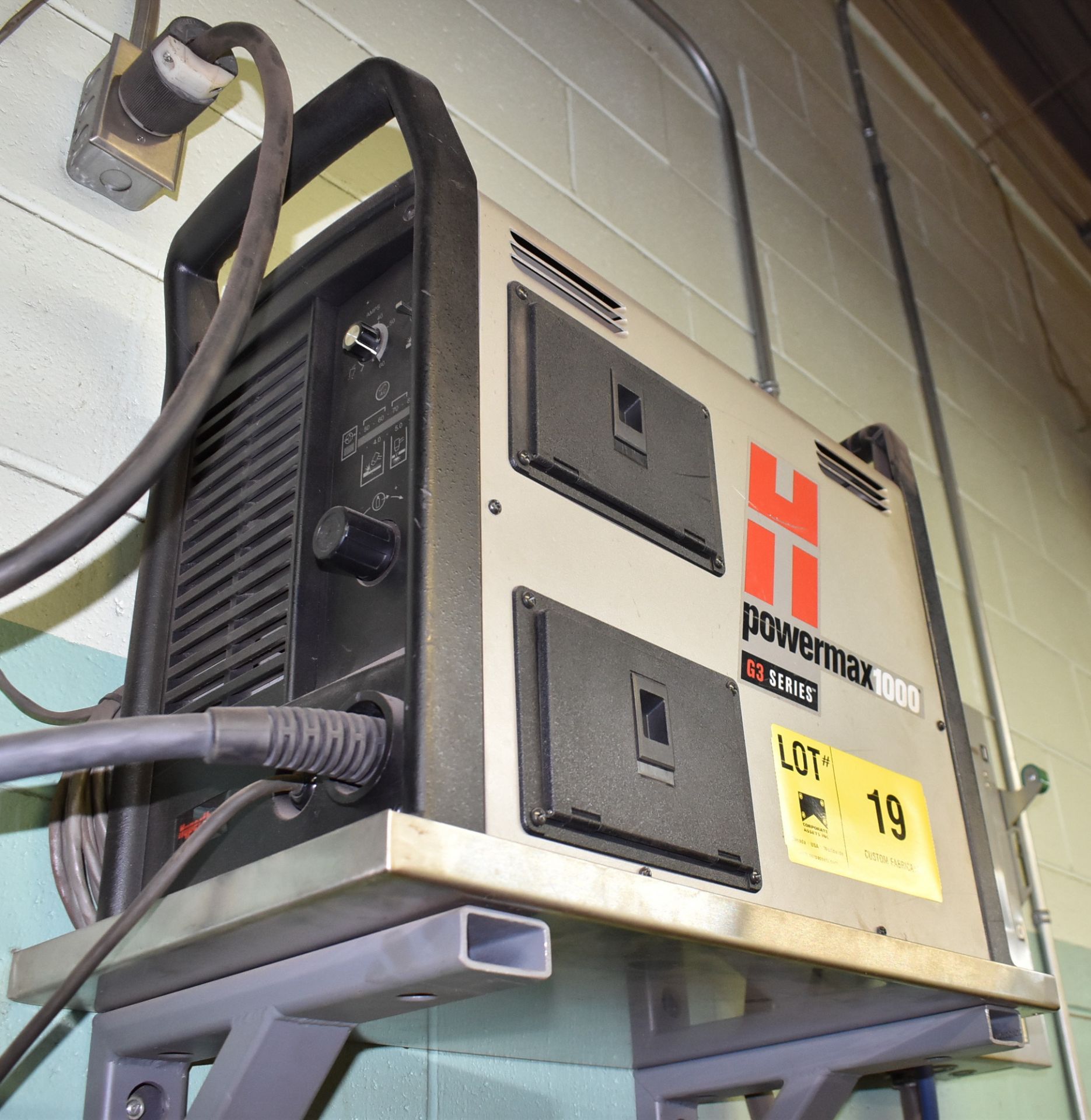 HYPERTHERM POWERMAX 1000 plasma cutting power source, s/n: 1000-032748 (CI) [RIGGING FEE FOR LOT #19