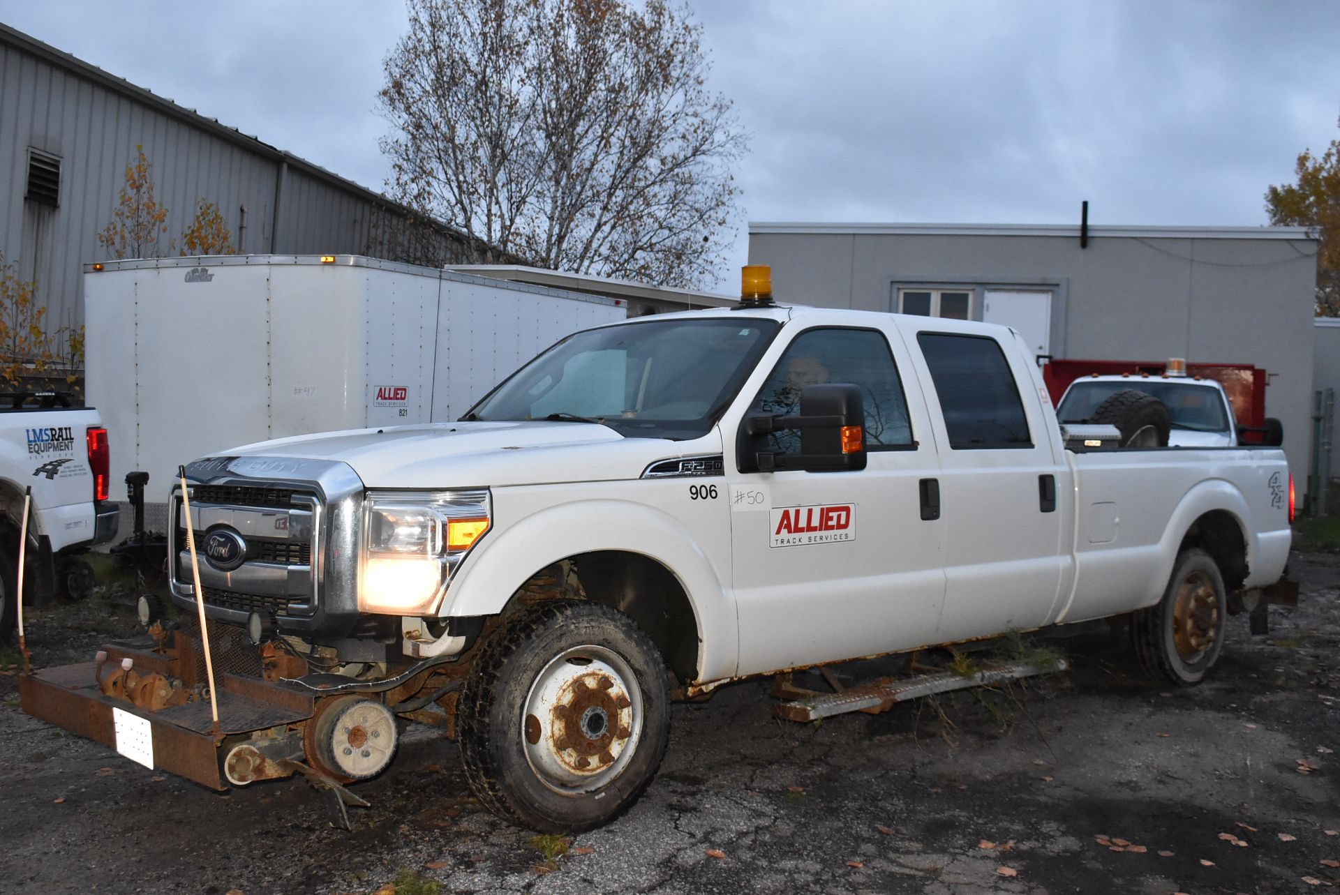 FORD (2012) F-250 XLT CREW CAB PICKUP TRUCK WITH 6.2 L V8 GAS ENGINE, AUTO TRANSMISSION, 4X4, HI- - Image 15 of 24