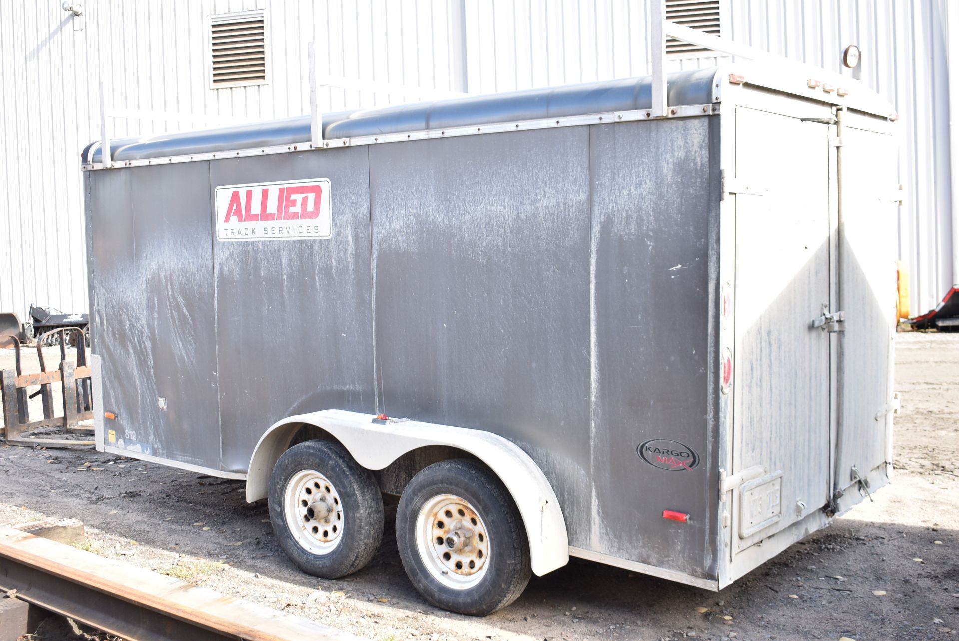 CARGO MAX (2008) ENCLOSED UTILITY TRAILER, VIN N/A (812) (LOCATED AT 1891 SEYMOUR ST, NORTH BAY, - Image 4 of 14