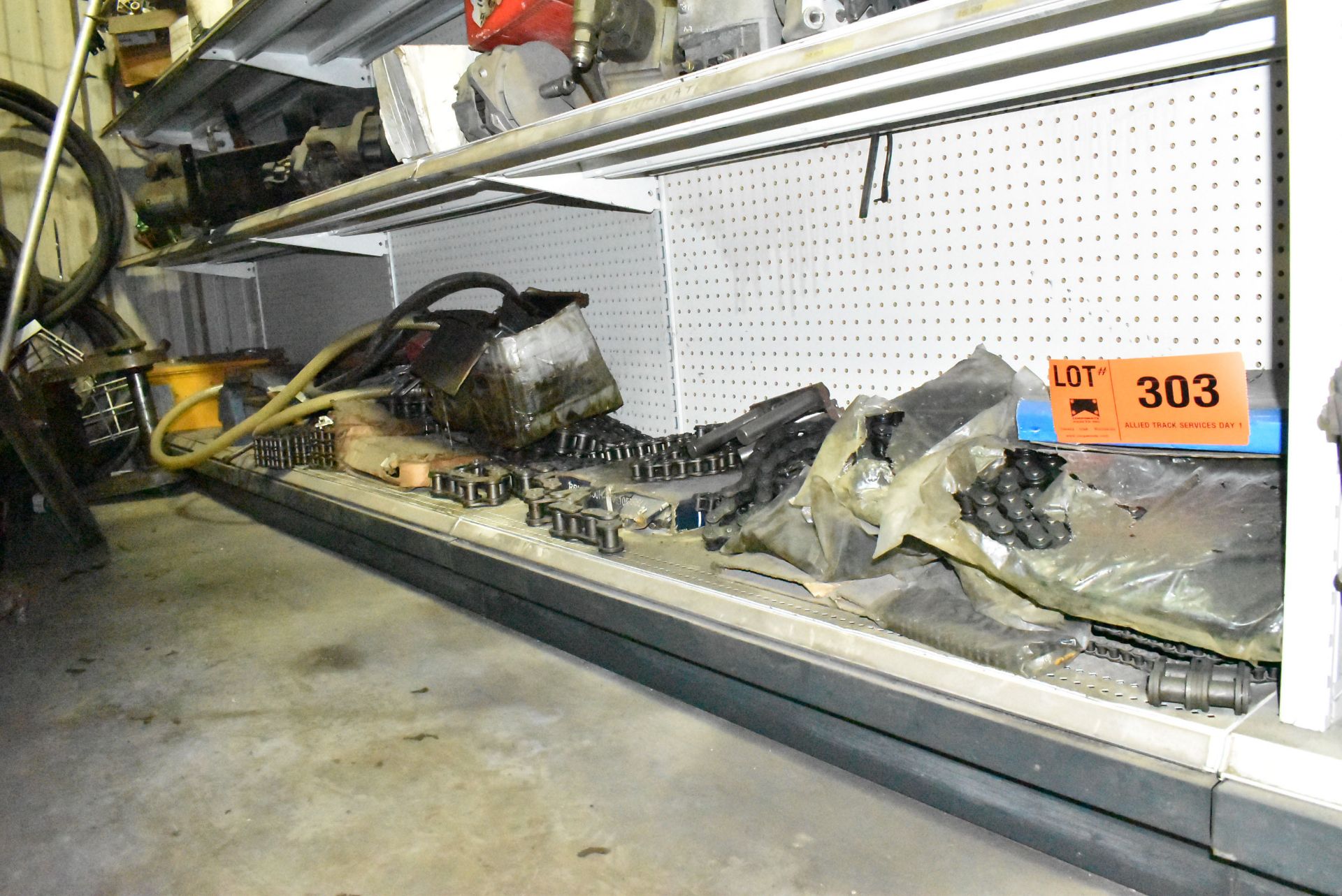 LOT/ CONTENTS OF RACK - SPROCKETS, ROLLER CHAIN AND PARTS (LOCATED AT 1891 SEYMOUR ST, NORTH BAY,