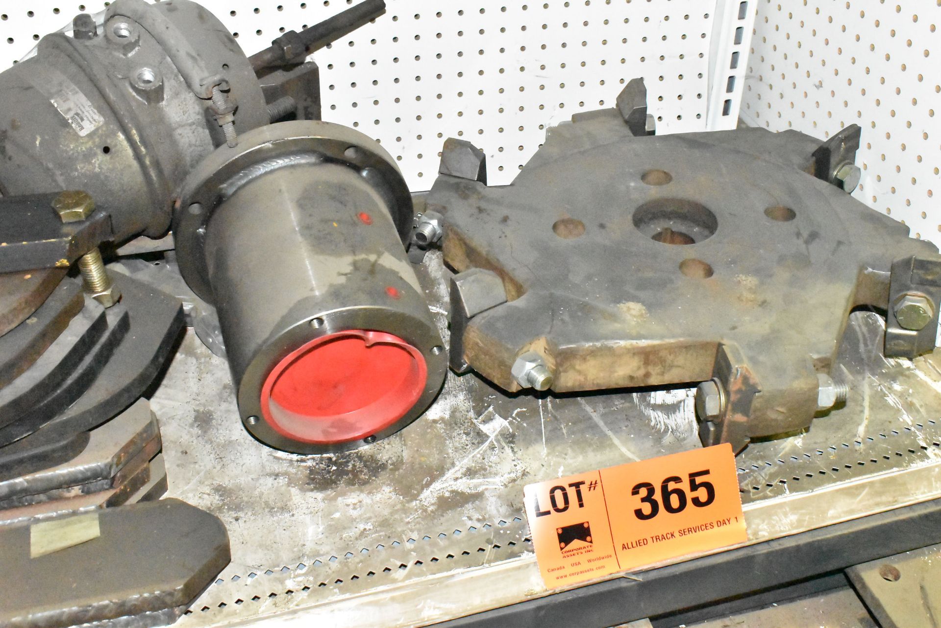 LOT/ CONTENTS OF RACK - EXCAVATOR PARTS, CONTROLS, HYDRAULIC PARTS, HARDWARE AND COMPONENTS (LOCATED - Image 2 of 6