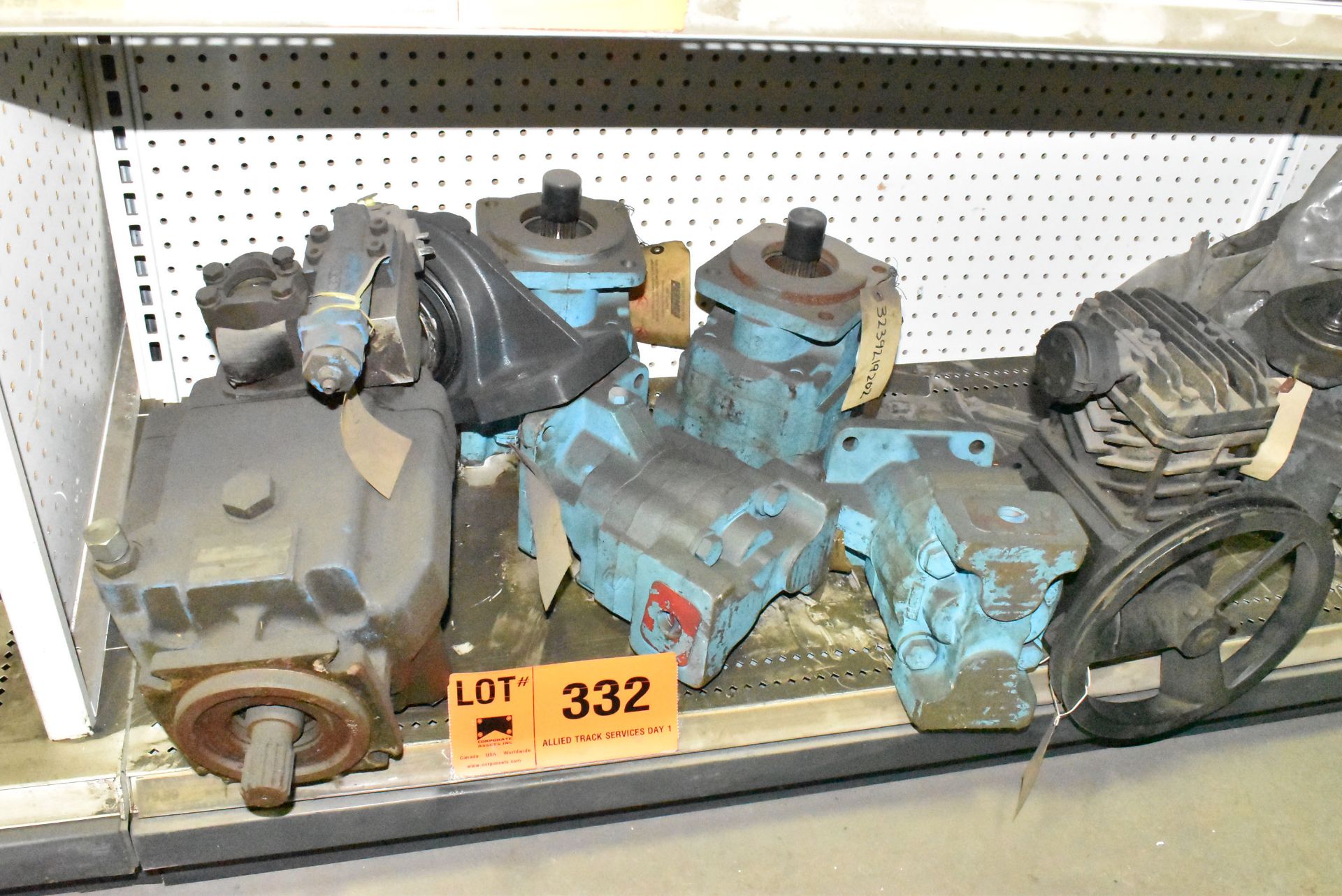 LOT/ CONTENTS OF RACK - HYDRAULIC CONTROLS, PARTS AND COMPONENTS (LOCATED AT 1891 SEYMOUR ST, - Image 2 of 5