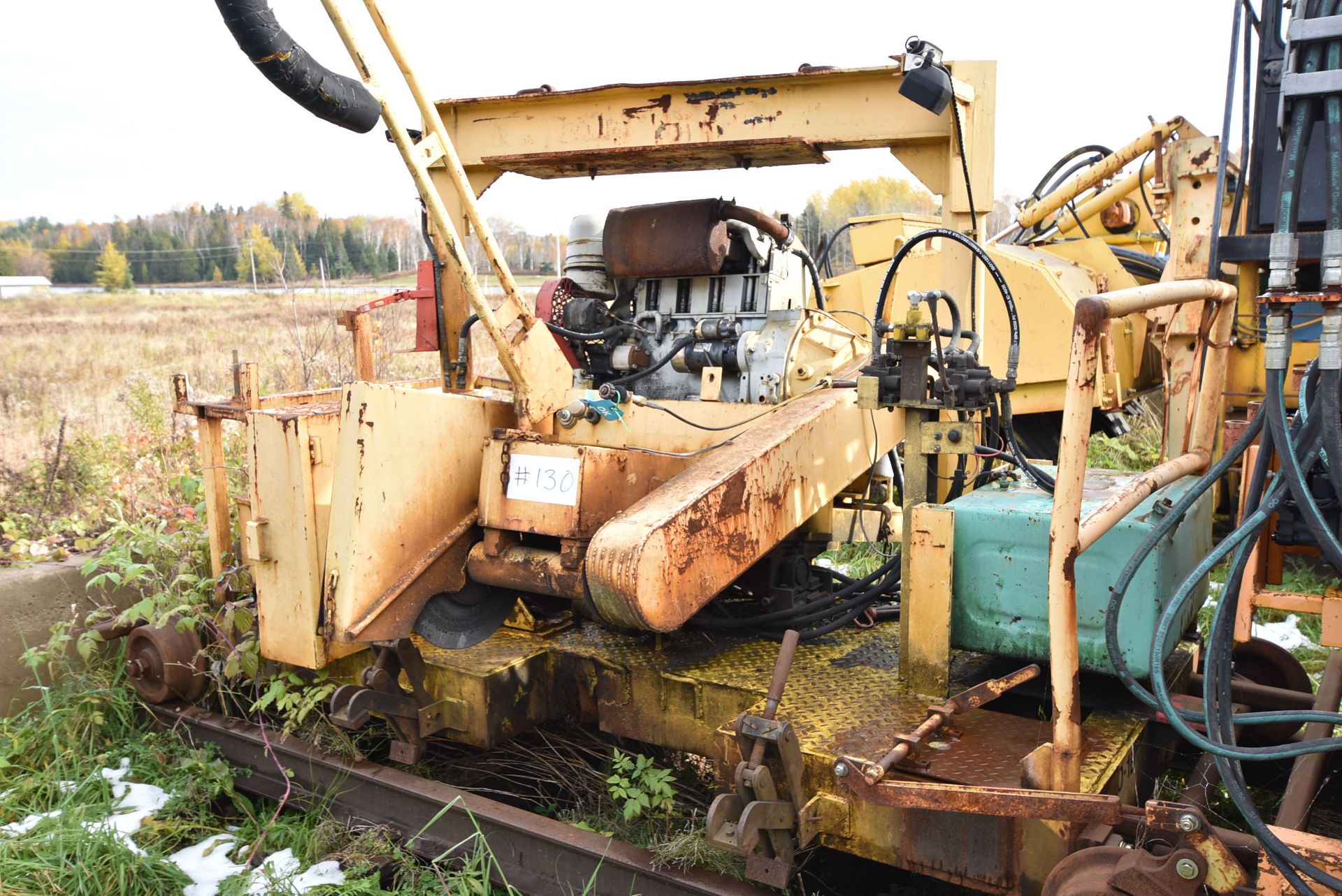 MEADOWELD BEAR ABRASIVE RAIL SAW WITH HATZ AIR-COOLED DIESEL ENGINE, 180-DEGREE ROTATING SAW HEAD, - Image 3 of 5