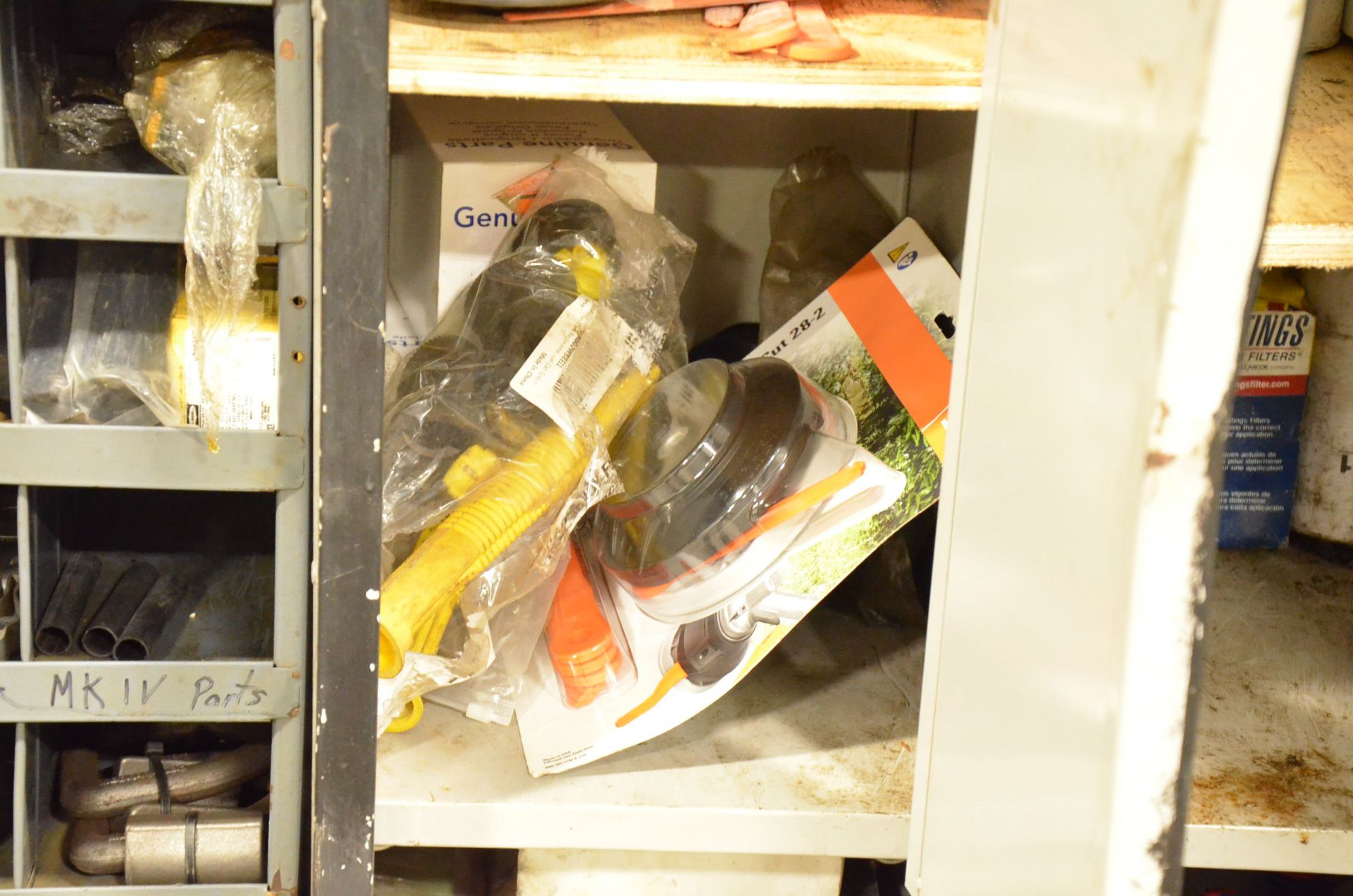 LOT/ CABINET WITH AUTOMOTIVE PARTS, CONSUMABLES, OILS AND LUBRICANTS (LOCATED AT 169A S SERVICE - Image 5 of 15