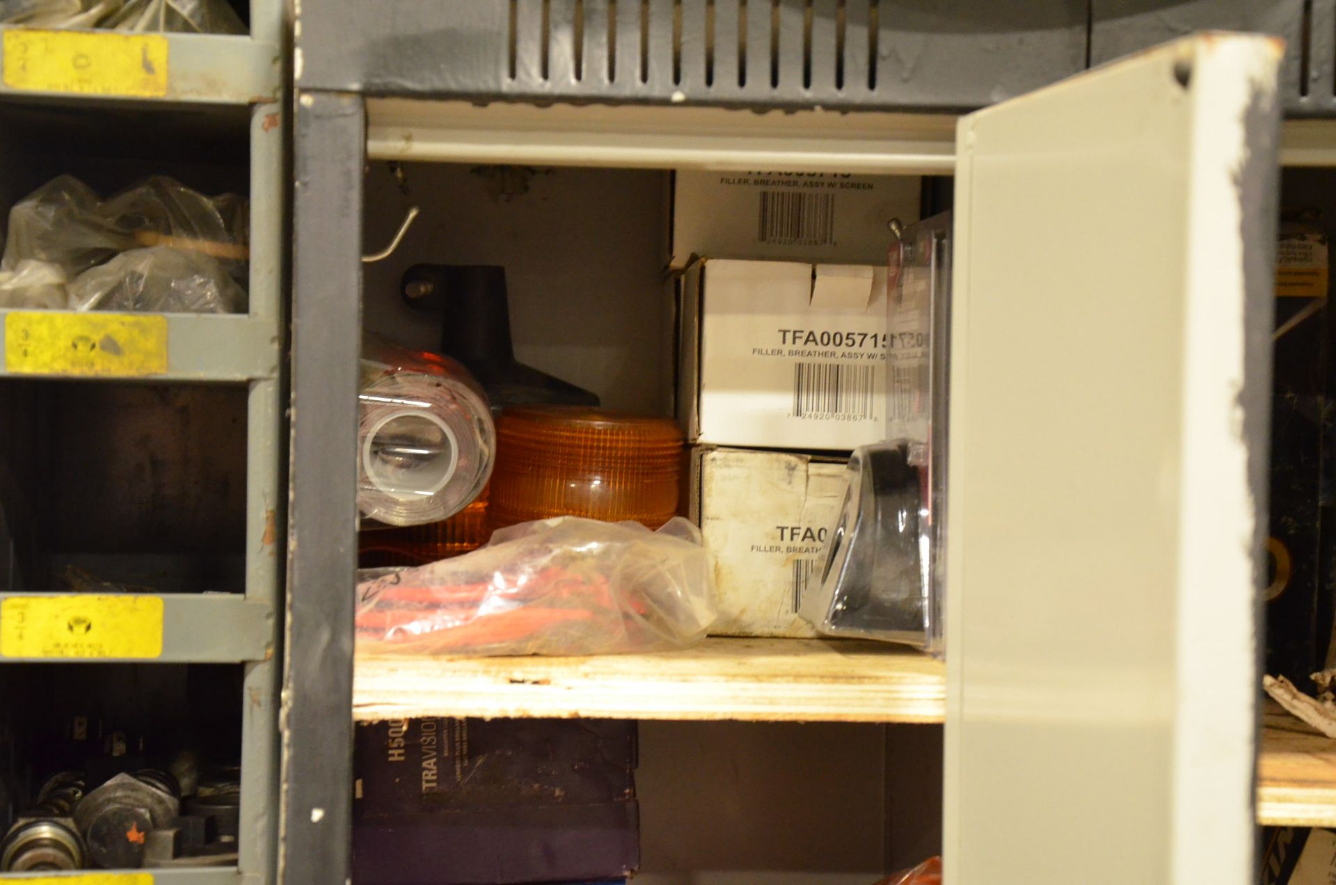 LOT/ CABINET WITH AUTOMOTIVE PARTS, CONSUMABLES, OILS AND LUBRICANTS (LOCATED AT 169A S SERVICE - Image 3 of 15