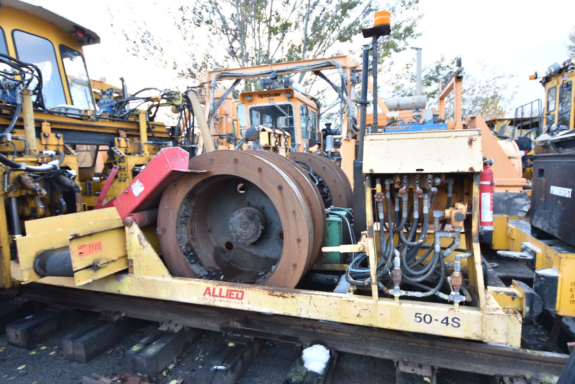 HOLLY ENGINEERING M-86 SELF-PROPELLED MAGNETIC SPIKE PLUCKER WITH JOHN DEERE DIESEL ENGINE, 4,292 - Image 3 of 6