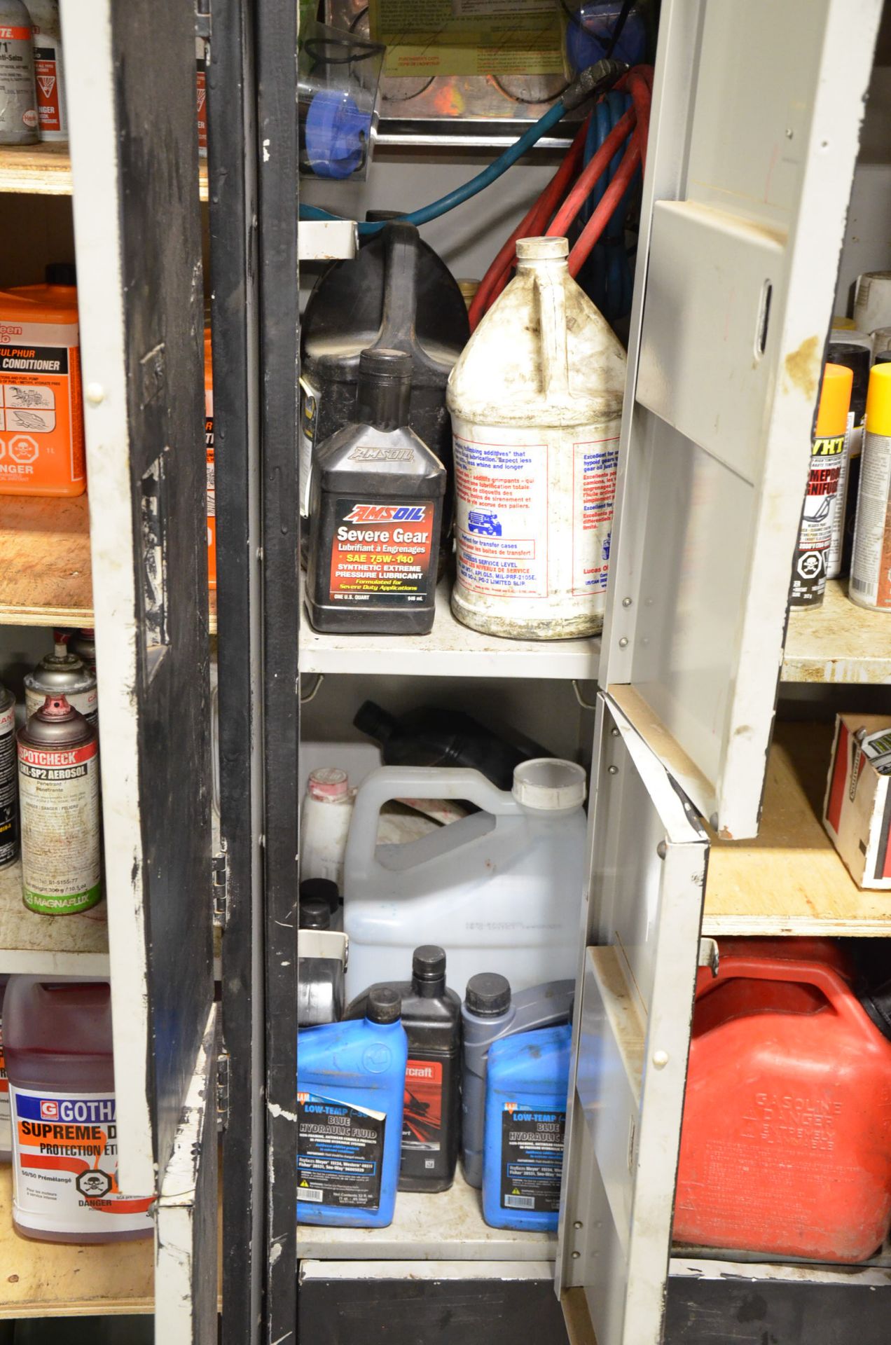 LOT/ CABINET WITH AUTOMOTIVE PARTS, CONSUMABLES, OILS AND LUBRICANTS (LOCATED AT 169A S SERVICE - Image 13 of 15