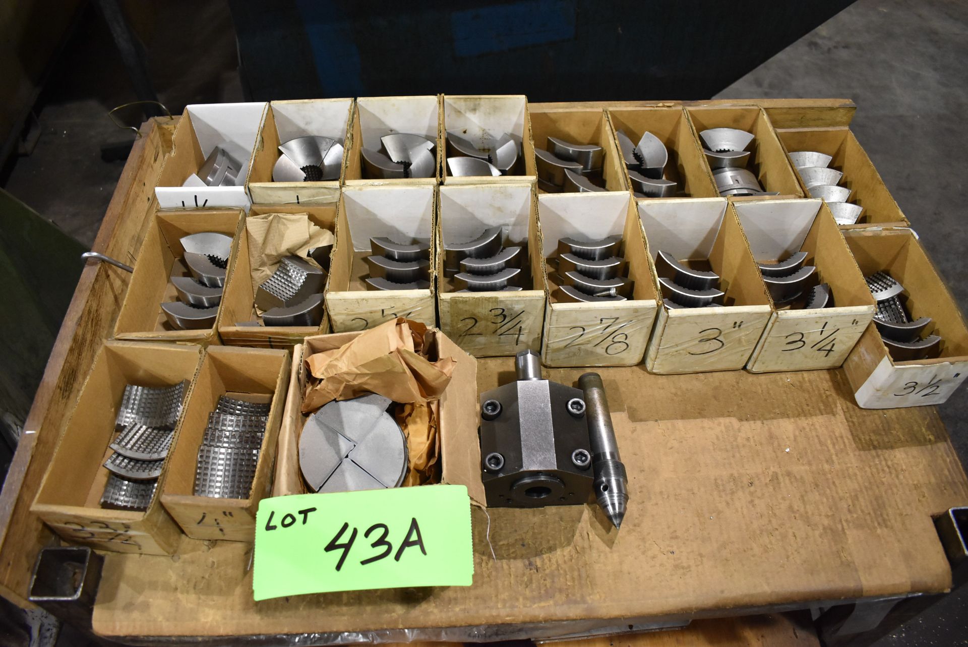 LOT/ TURRET TOOL HOLDER & COLLET CHUCK JAWS
