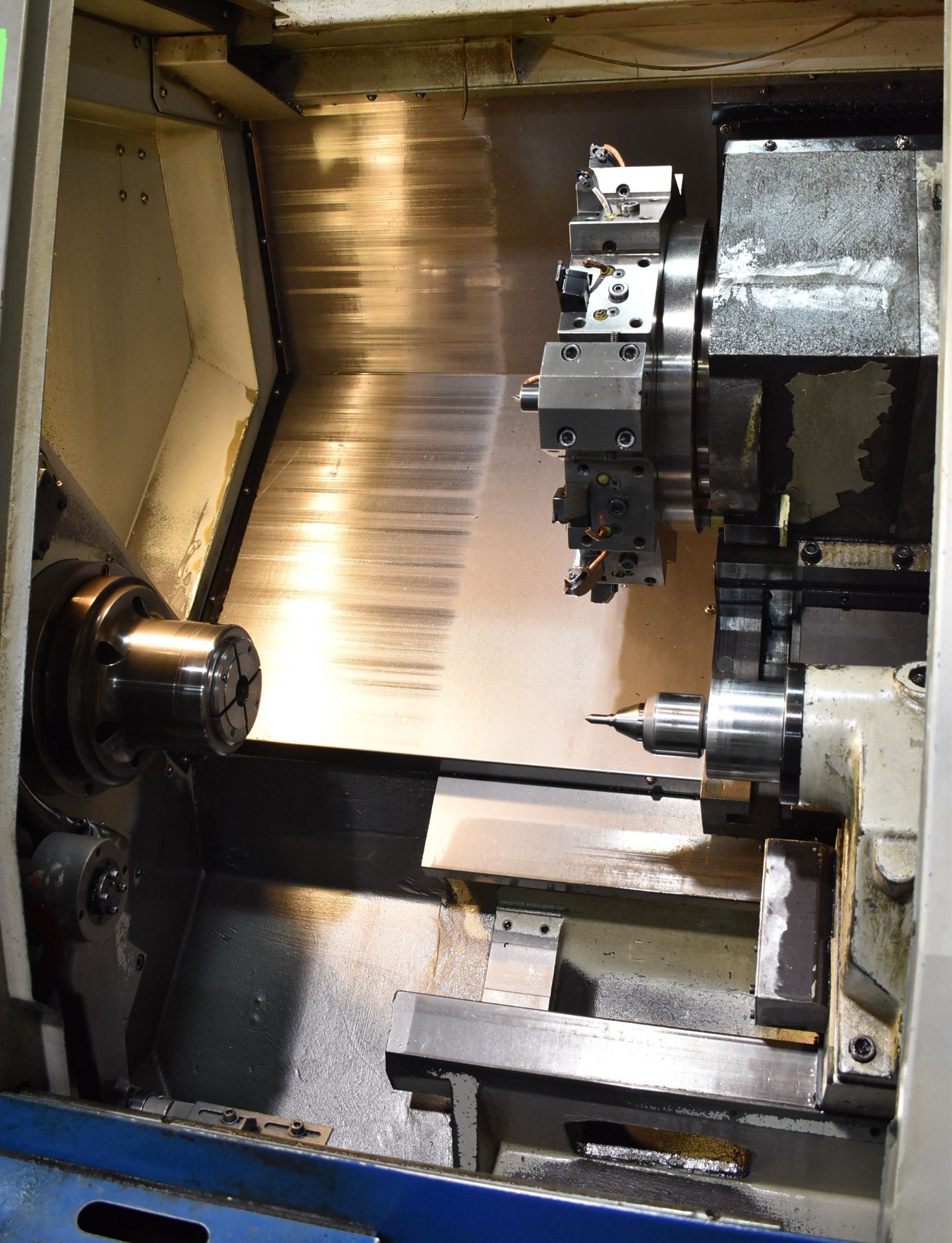 DAEWOO PUMA 250-B CNC TURNING CENTER WITH FANUC SERIES 18-T CNC CONTROL, COLLET CHUCK, 8" 3-JAW - Image 4 of 13