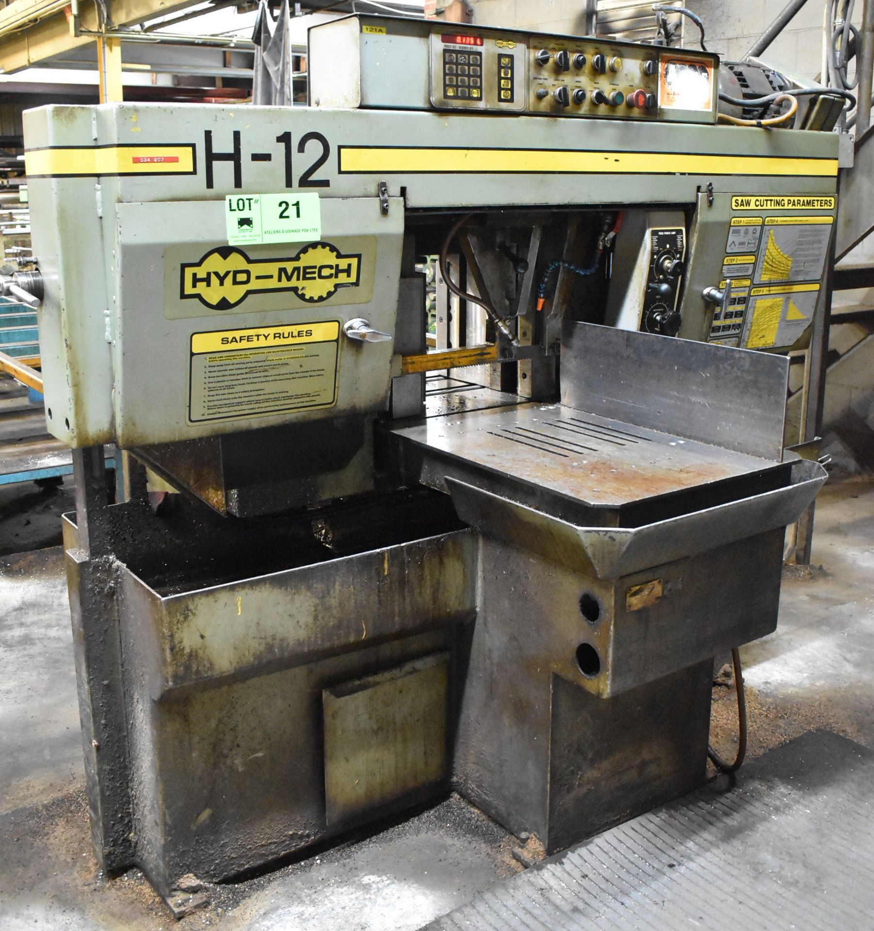 HYD-MECH H-12 AUTOMATIC HORIZONTAL BAND SAW WITH 12"X12" MAX. CUTTING CAPACITY, HYDRAULIC FEED