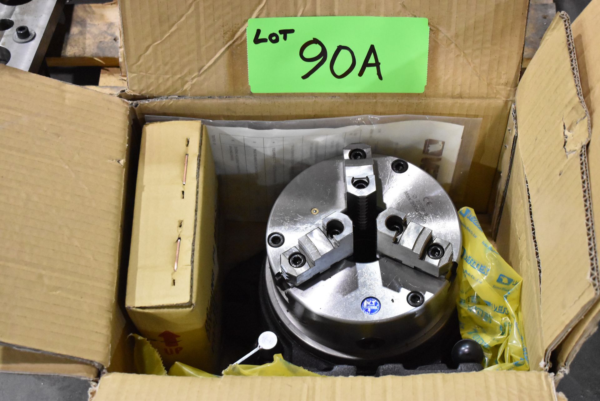 VERTEX CC-8 8" 3-JAW INDEXING HEAD WITH DIVIDING PLATES, S/N: N/A (NEW IN BOX)