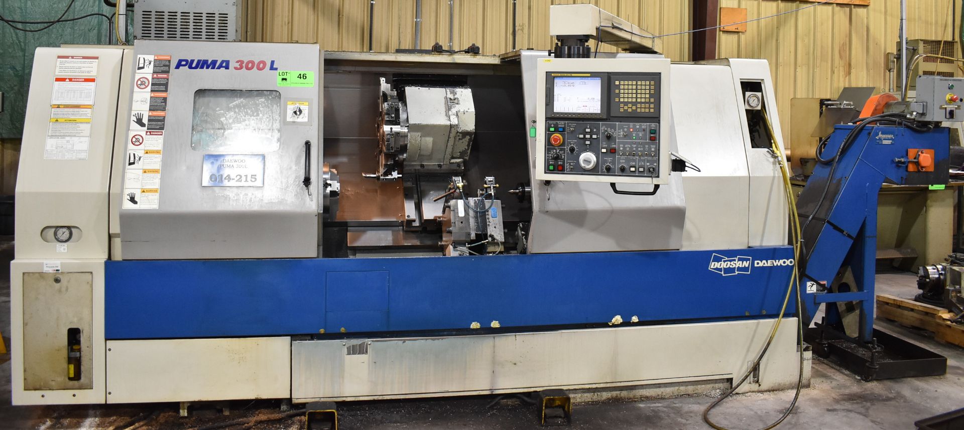 DAEWOO (2006) PUMA 300-LC CNC TURNING CENTER WITH FANUC SERIES 2TI-TB CNC CONTROL, 12" 3-JAW