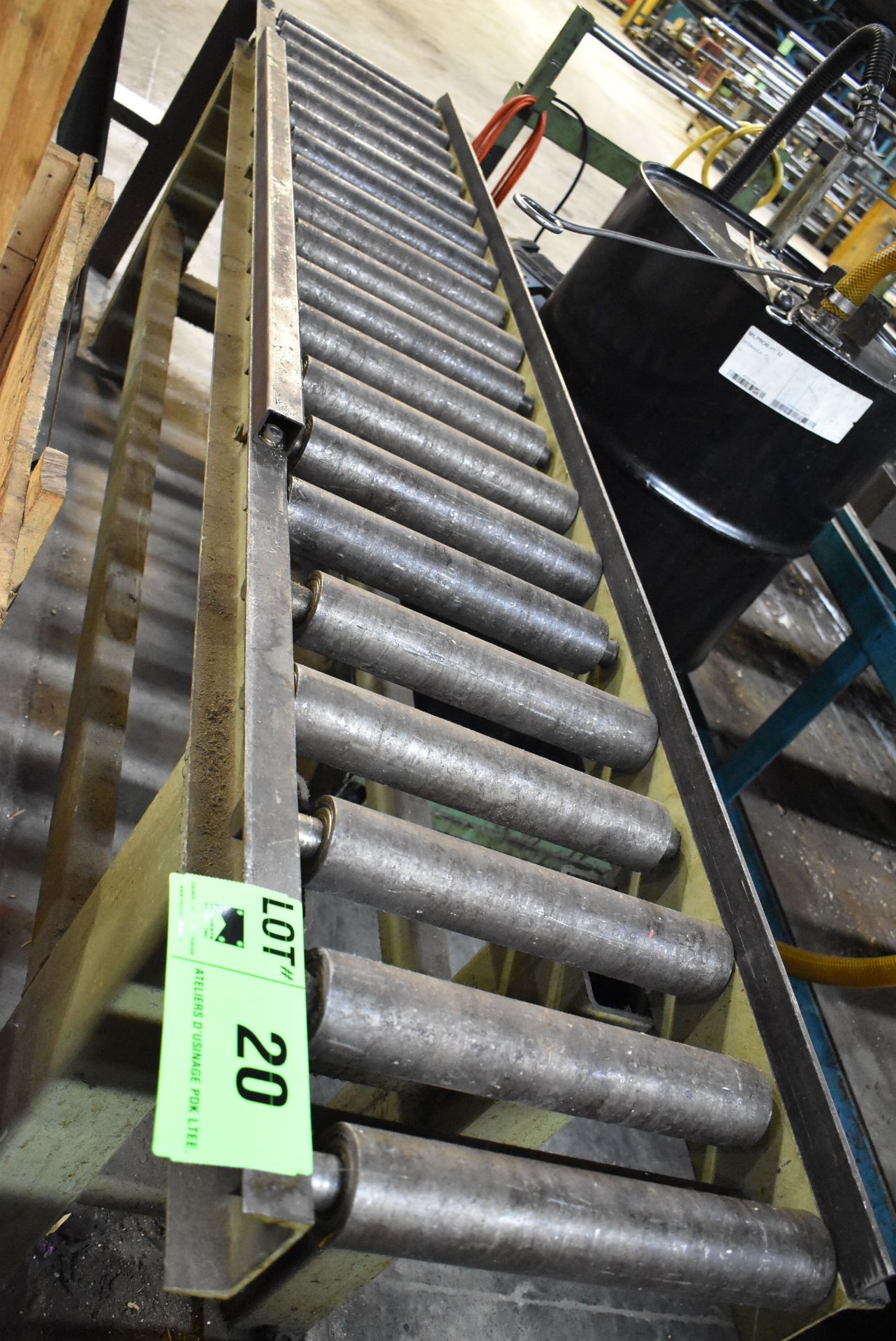 96"X17" INFEED CONVEYOR (CI)[RIGGING FEE FOR LOT #20 - $50 CAD PLUS APPLICABLE TAXES]