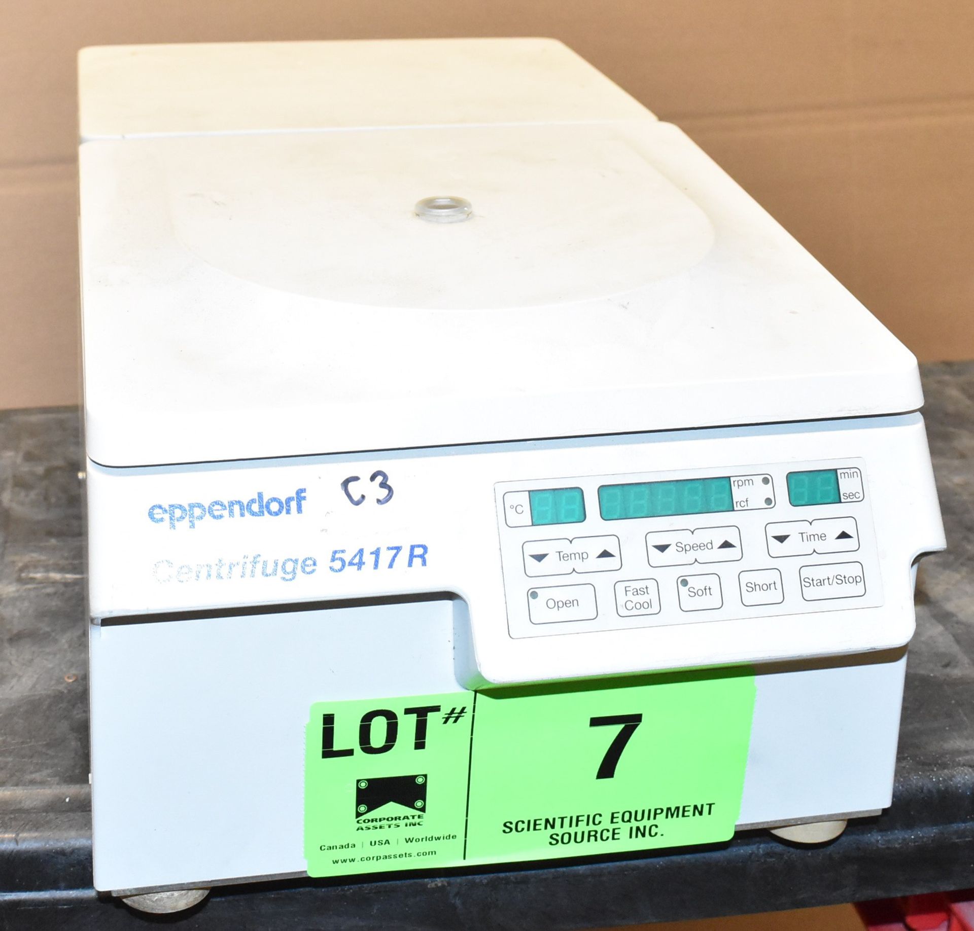 EPPENDORF 5417R BENCHTOP ROTARY MICRO-CENTRIFUGE WITH SPEEDS TO 14,000 RPM, 30X2.0 ML MAX. CAPACITY, - Image 2 of 4