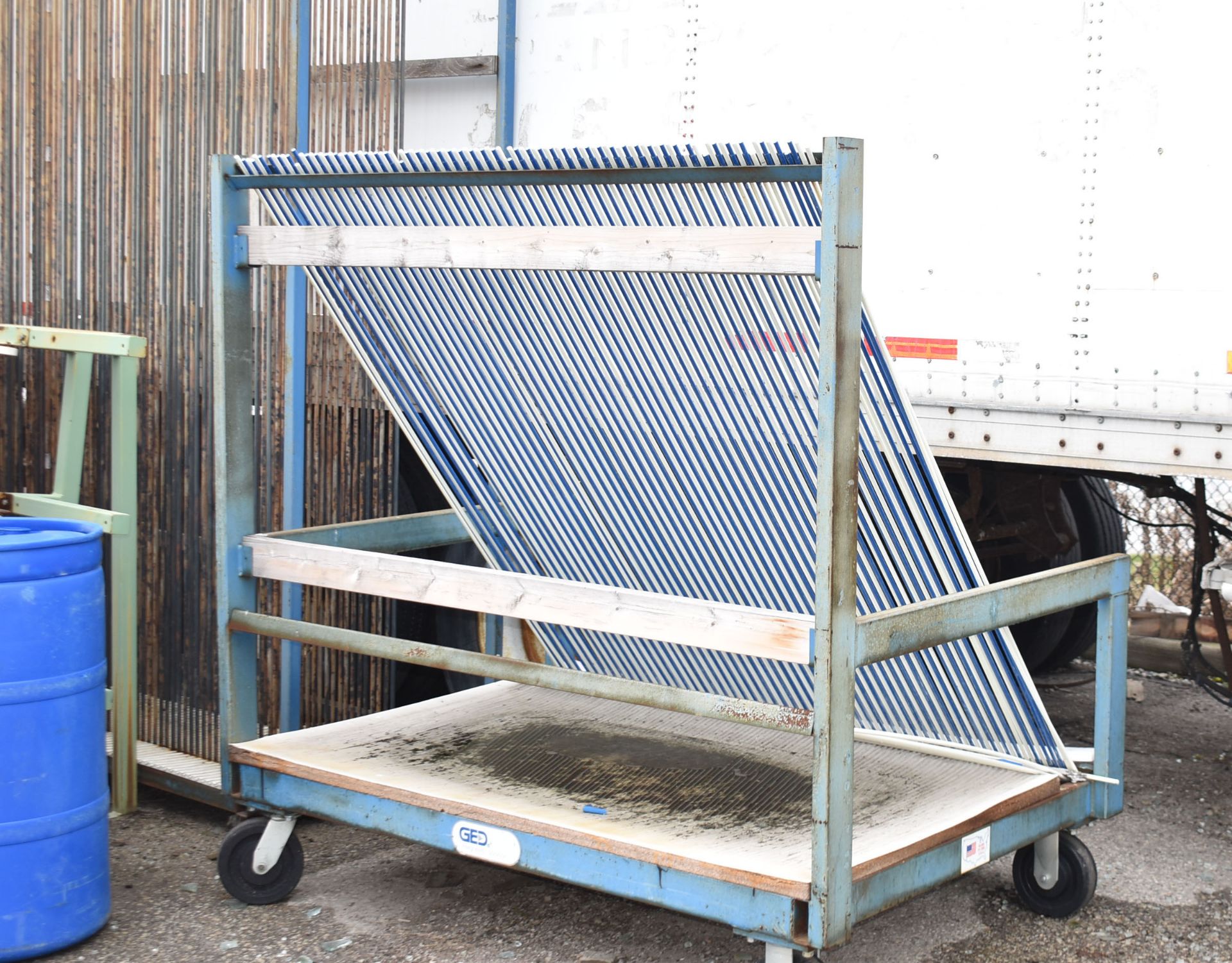 LOT/ GLASS STORAGE RACKS AND CARTS (LOCATED OUT SIDE) - Image 3 of 6