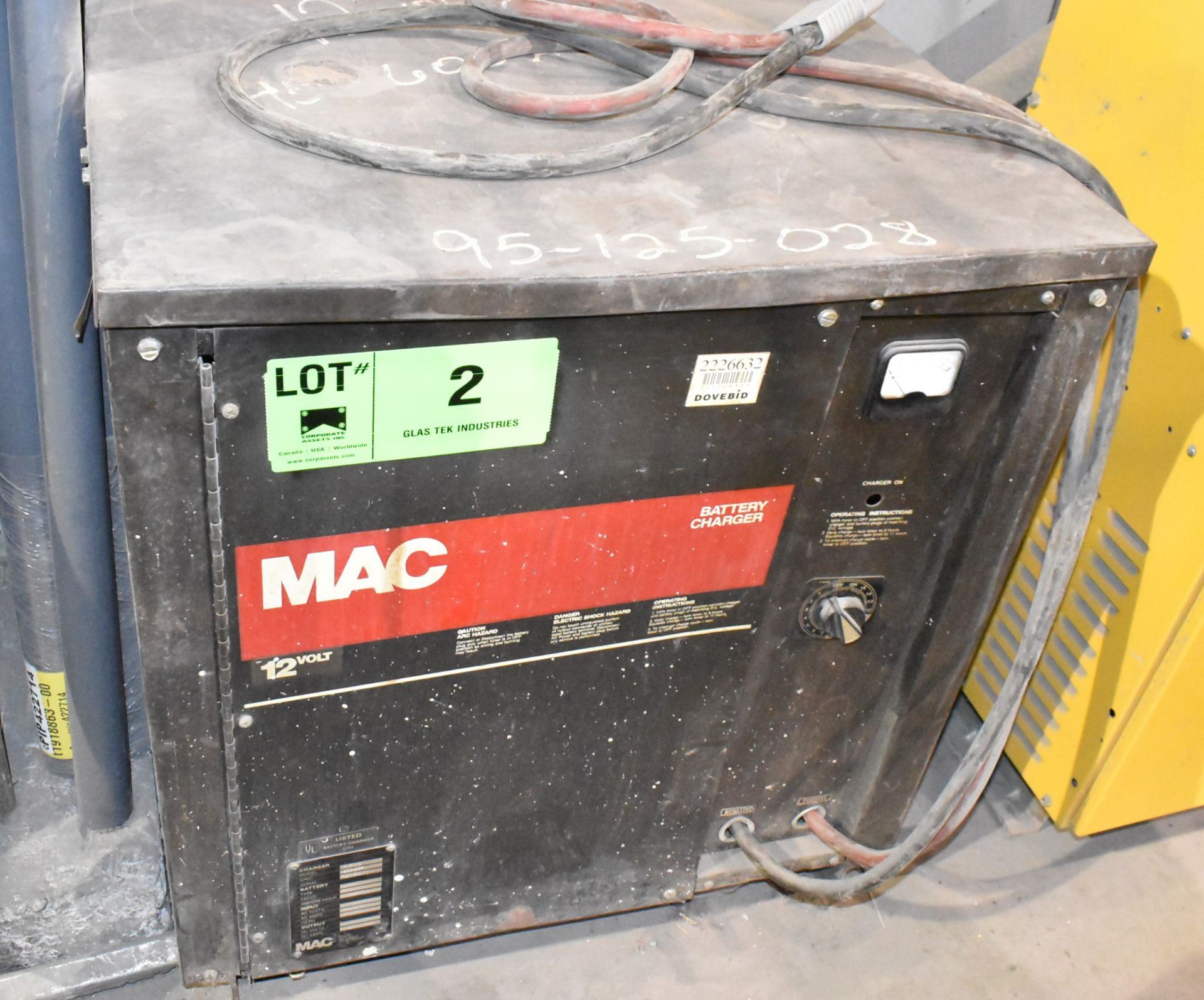 MAC 6M600C 12 V BATTERY CHARGER, S/N B8943GF (CI)