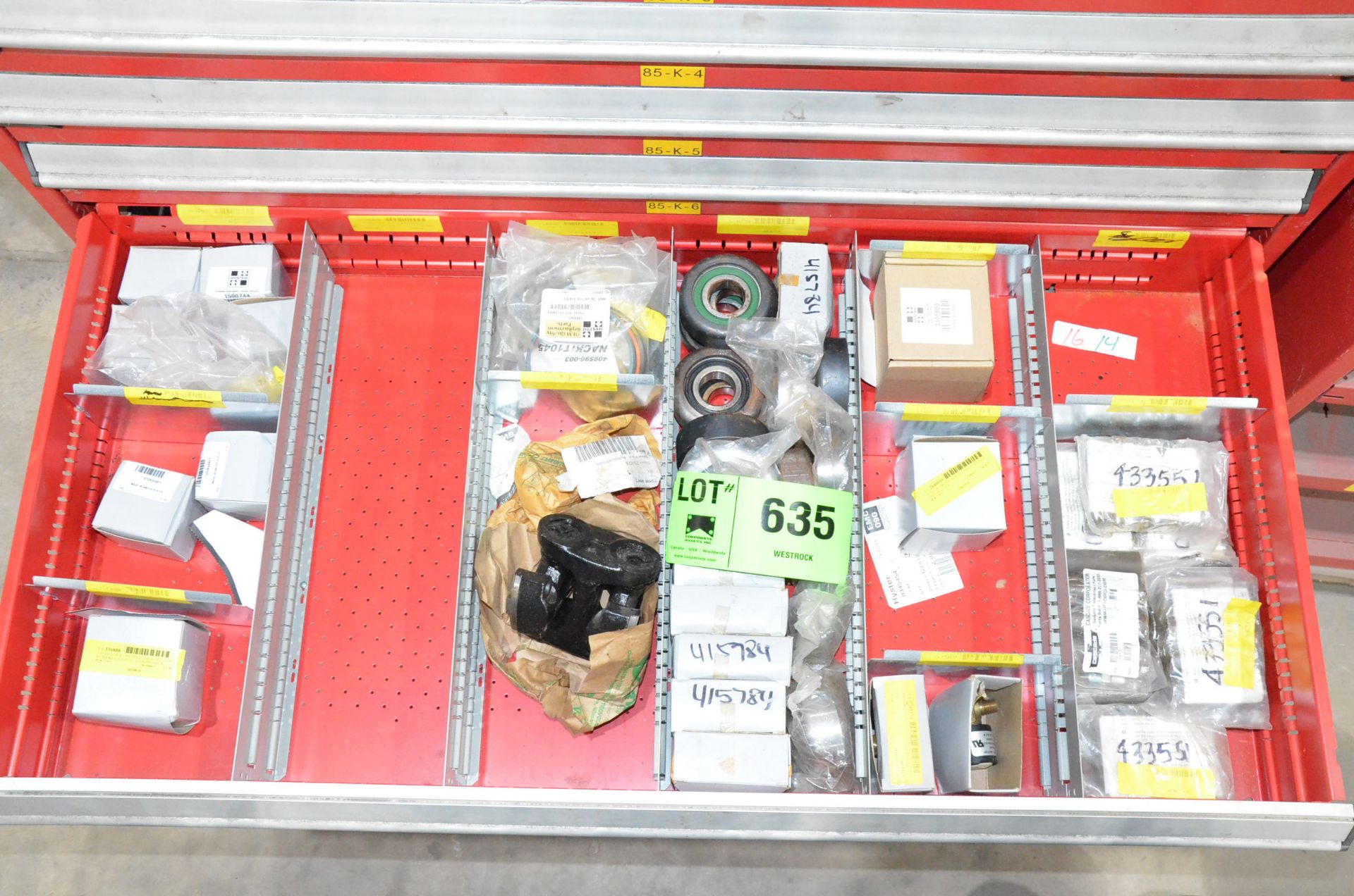 LOT/ CONTENTS OF 9 DRAWER CABINET - HYSTER FORKLIFT PARTS - Image 5 of 9