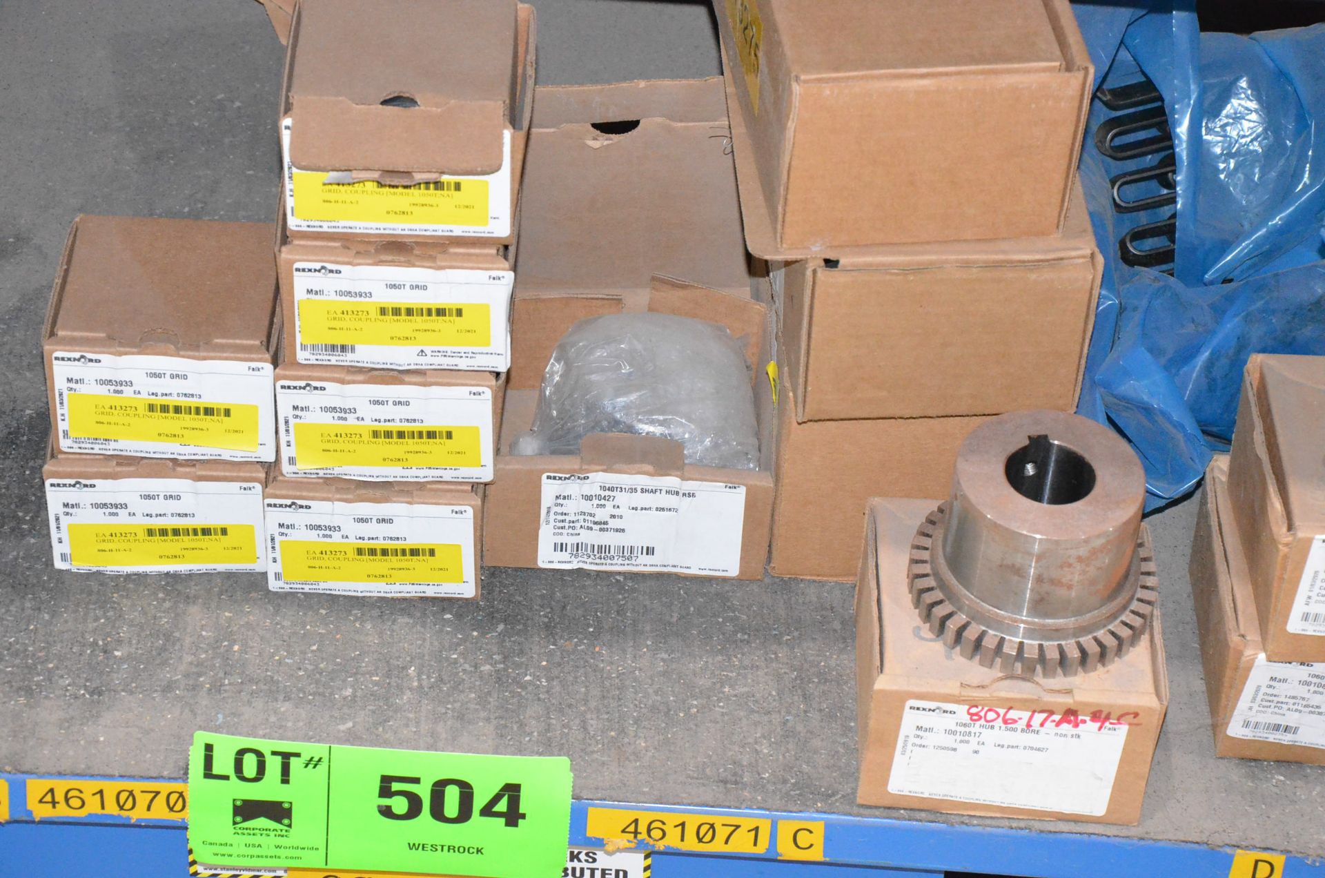 LOT/ CONTENTS OF SHELF - HUB COUPLINGS - Image 2 of 2