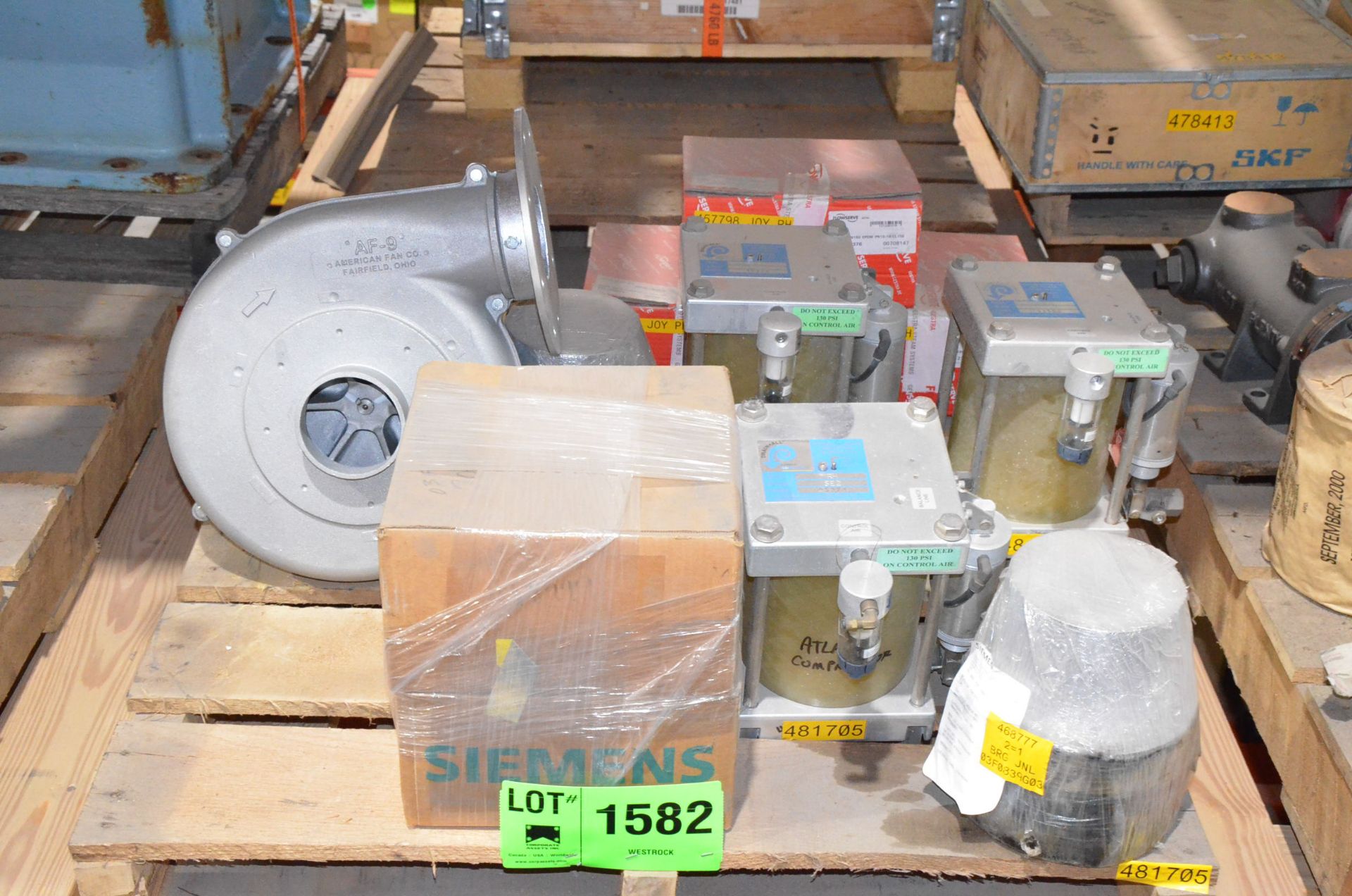 LOT/ AIR CYLINDERS, PARTS BLOWERS AND CONTROLLERS