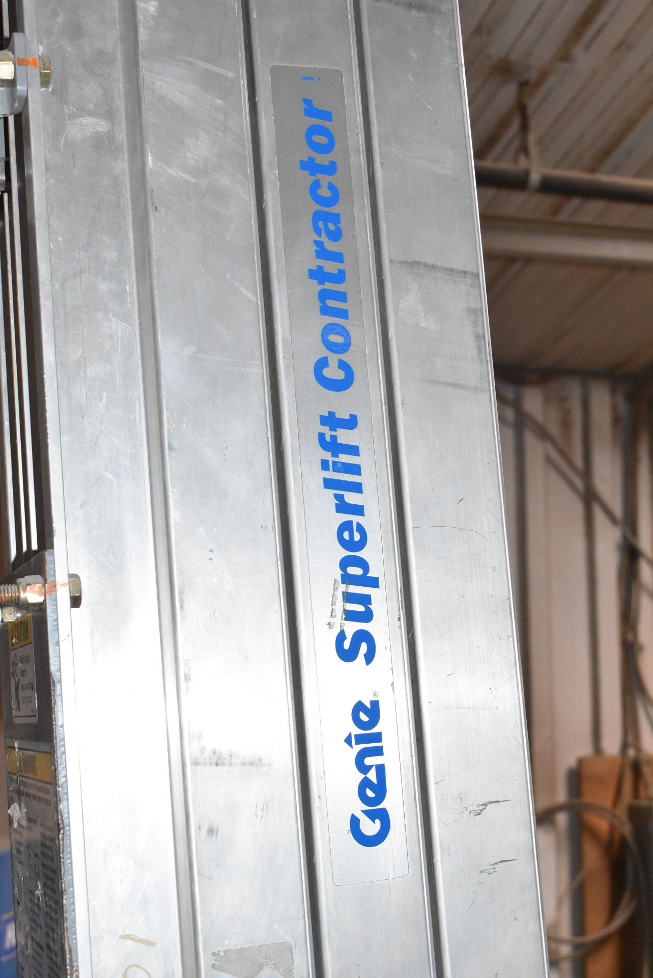 GENIE (2013) SUPERLIFT CONTRACTOR SLC-18 MATERIAL LIFT WITH 650 LB LOAD CAPACITY, S/N SLC13-56707 [ - Image 2 of 5