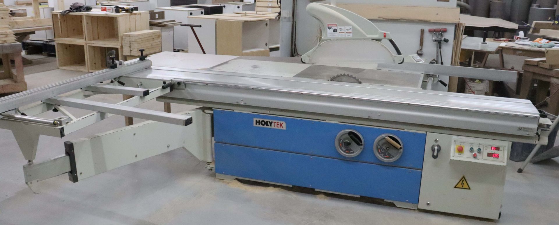 HOLYTEK SLIDING TABLE ALUMINUM SAW, S/N N/A (CI) (LOCATED IN ST PASCAL) [RIGGING FEE FOR LOT #