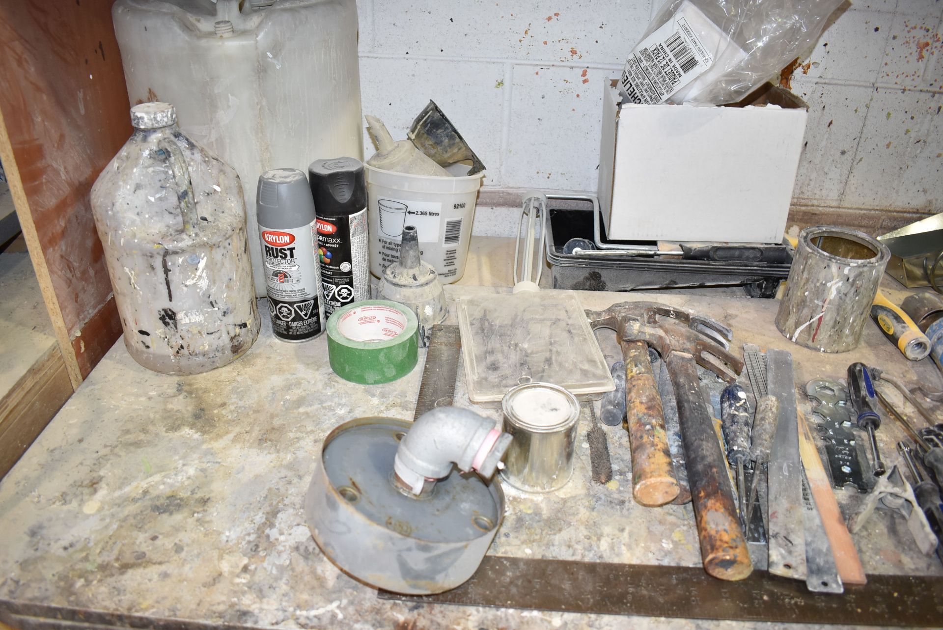 LOT/ WORKBENCH WITH CONTENTS CONSISTING OF PAINT MIXERS, PNEUMATIC SPRAY GUNS, HARDWARE AND SUPPLIES - Image 3 of 5