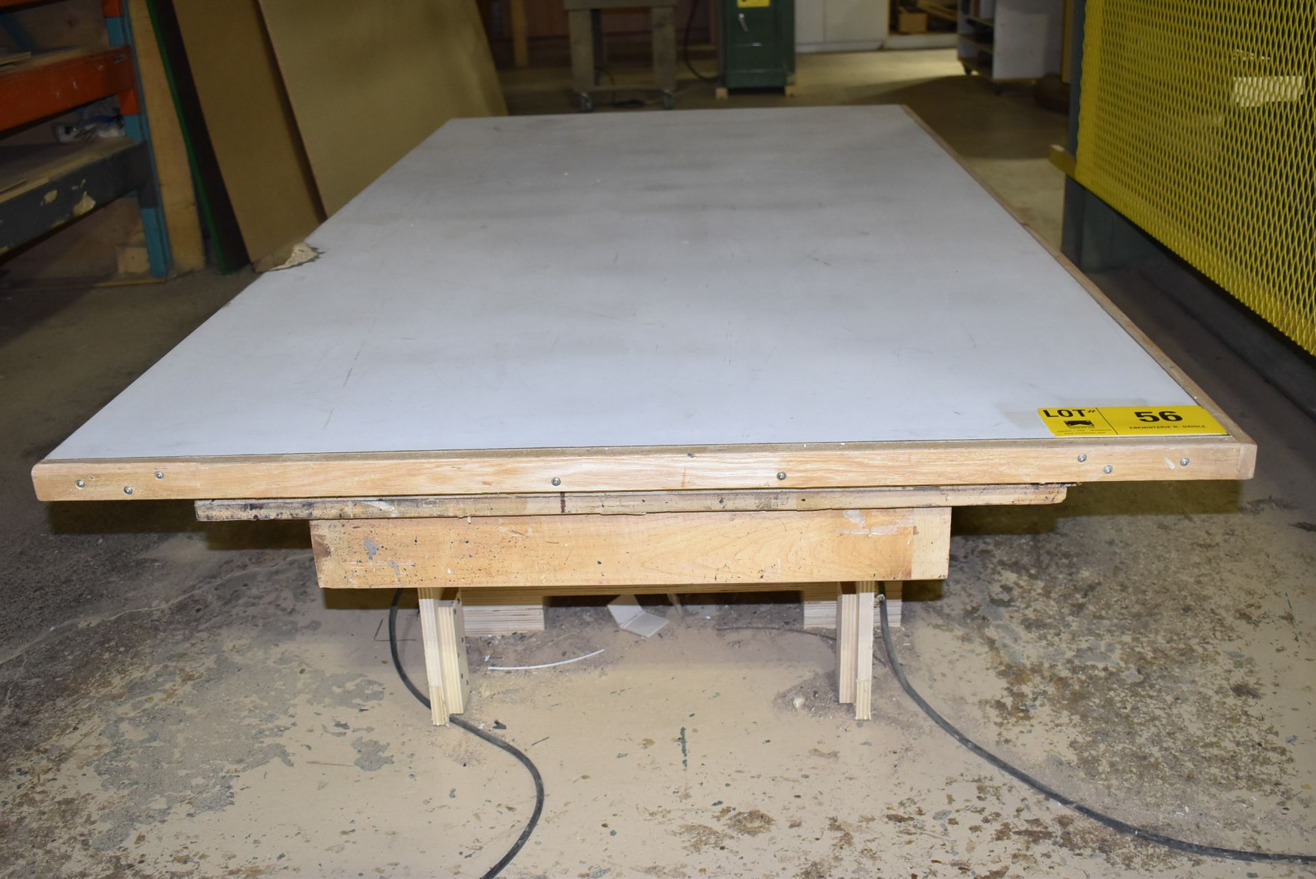 ELECTRIC LIFT TABLE, S/N N/A (CI) [RIGGING FEE FOR LOT #56 - $35 CAD PLUS APPLICABLE TAXES]