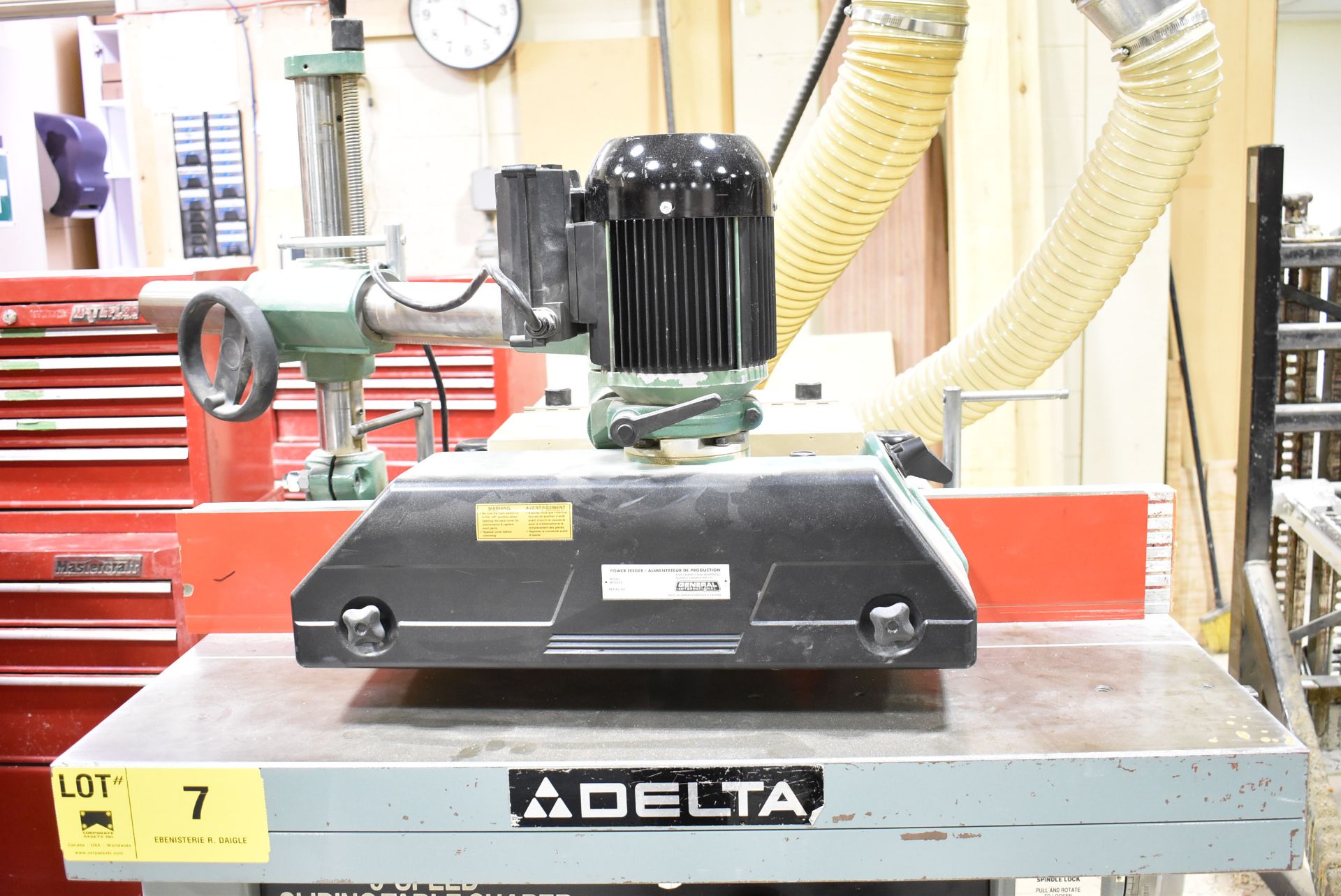 DELTA 43797 5-SPEED SLIDING TABLE SHAPER WITH GENERAL 20-480M3 1 HP POWER FEEDER, 575V/3PH/60HZ, S/N - Image 2 of 7