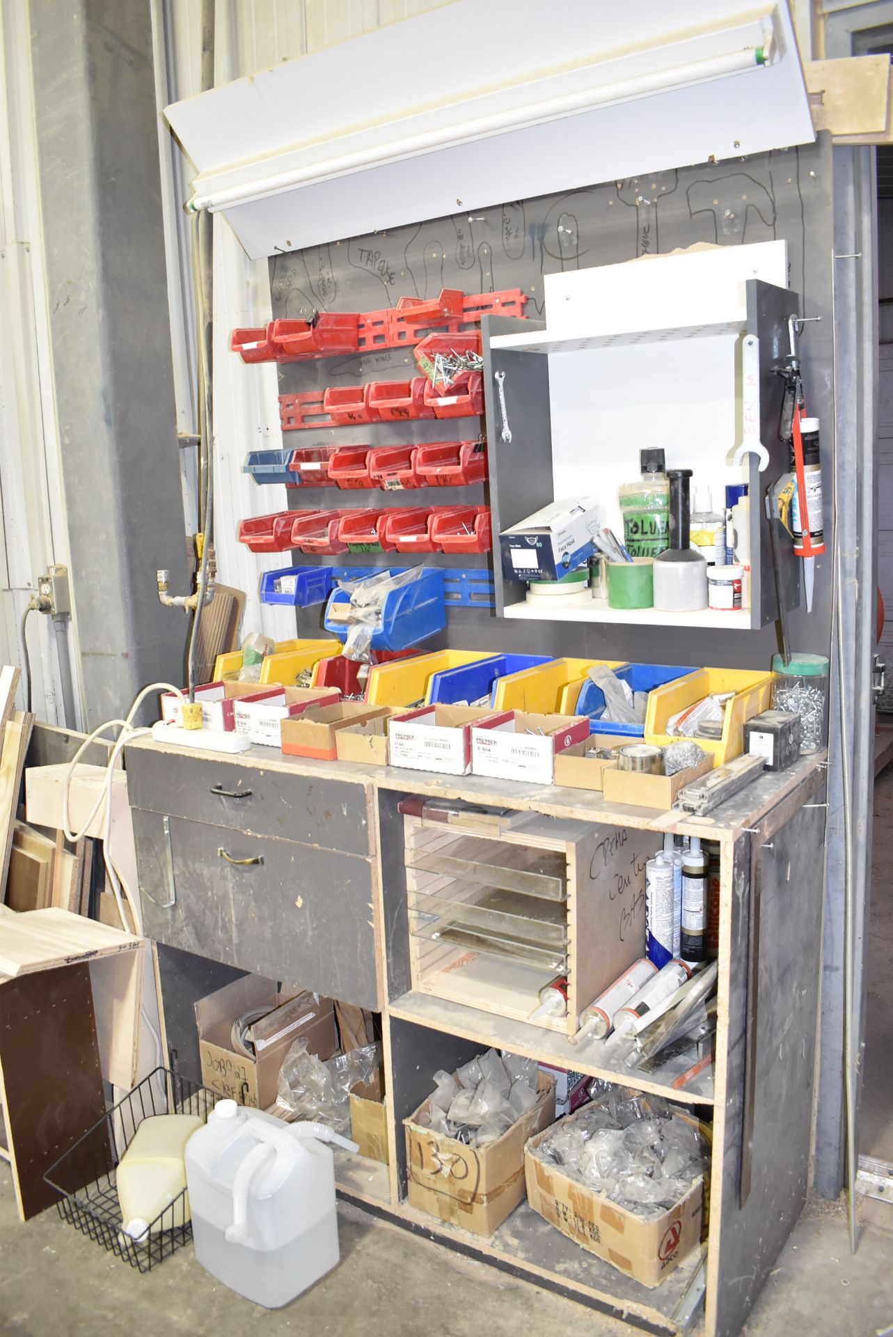 LOT/ CONTENTS ALONG WALL CONSISTING OF WORKBENCHES, TOOLS, HARDWARE, WOOD TRIM AND PANELS [RIGGING - Image 11 of 12