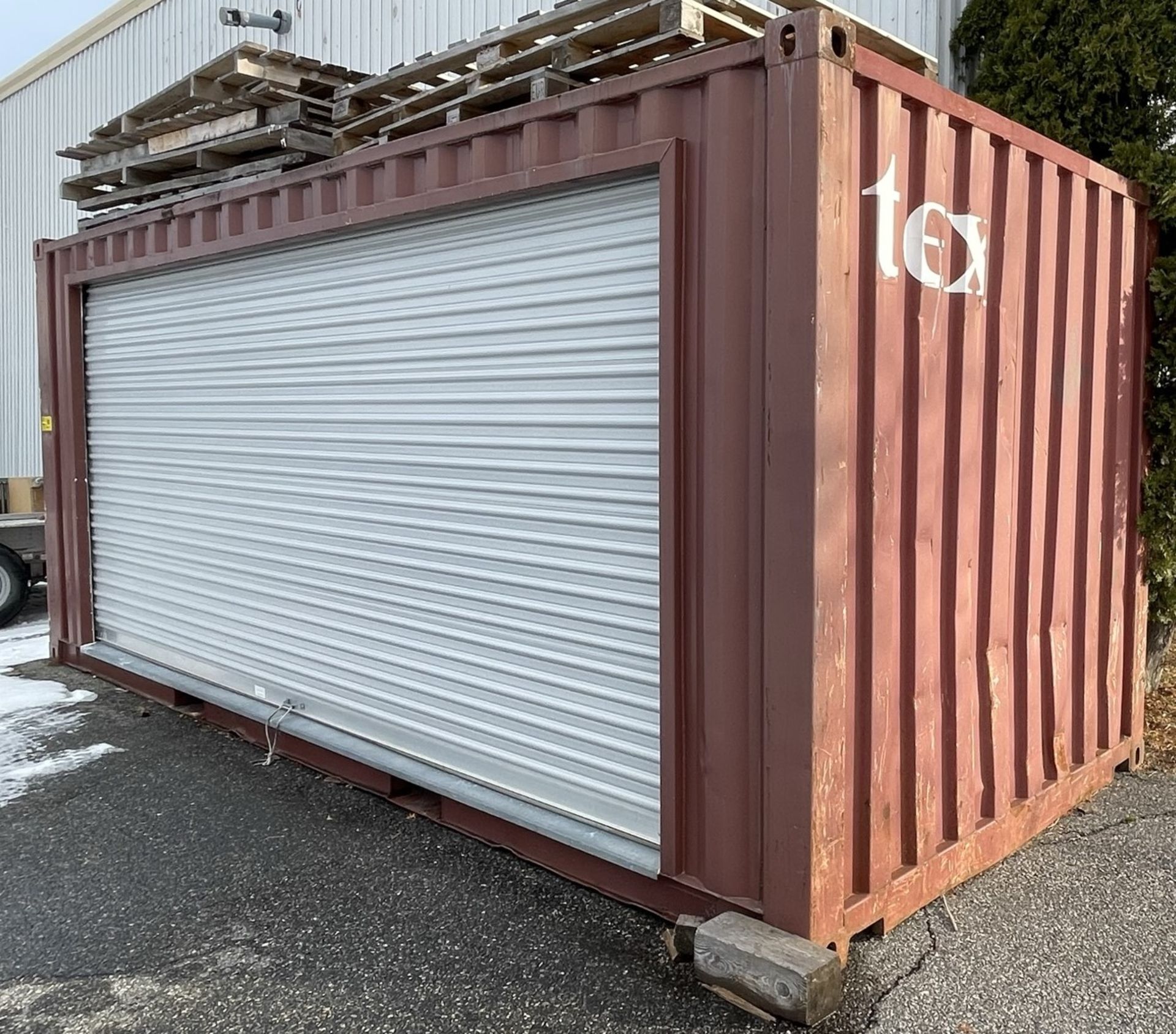20' STORAGE CONTAINER WITH APPROX. 18' ROLL UP DOOR, S/N N/A (NO CONTENTS - DELAYED DELIVERY) [ - Image 2 of 4