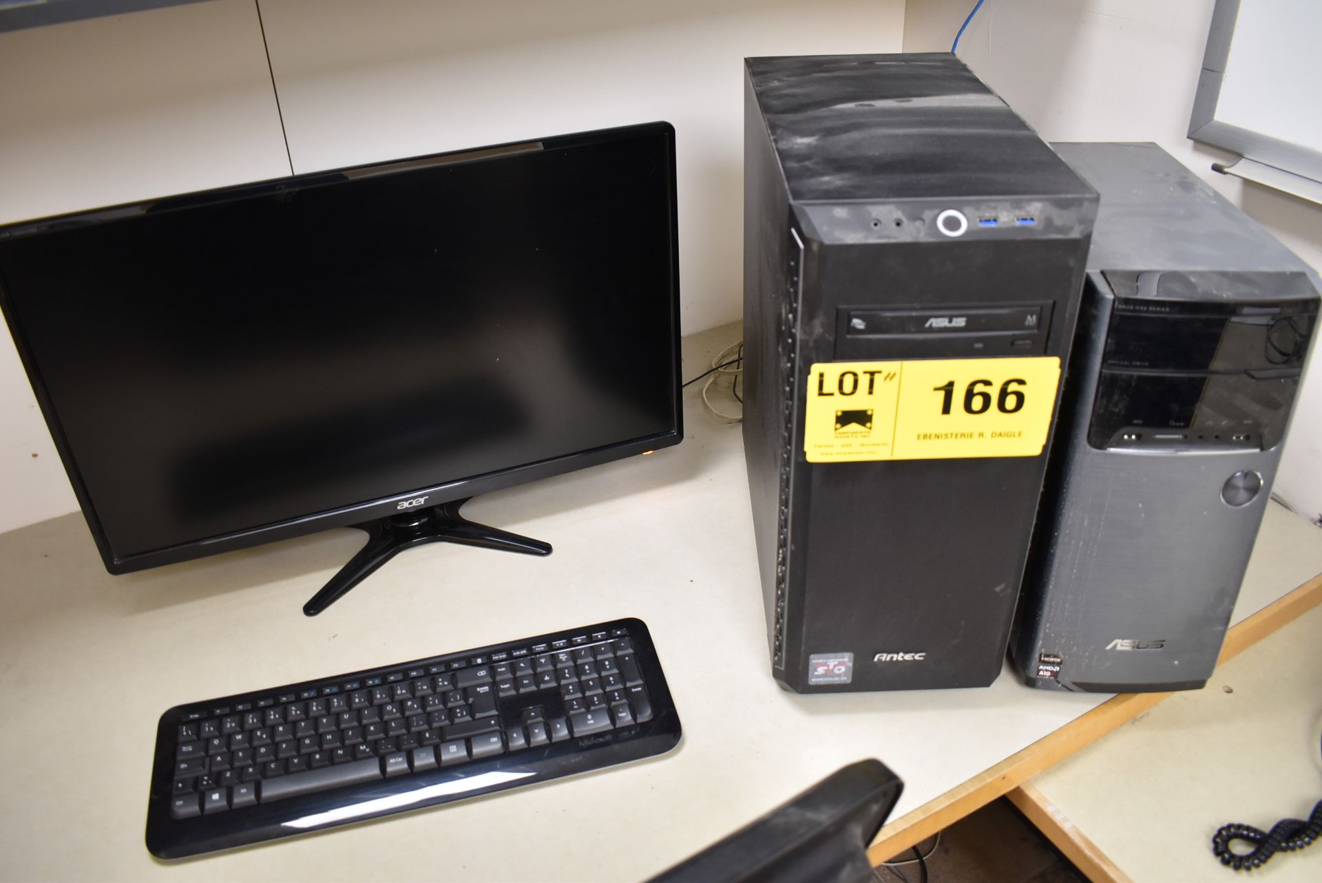 LOT/ ANTEC AND ASUS DESKTOP COMPUTERS WITH ACER MONITOR, KEYBOARD AND OFFICE CHAIR [RIGGING FEE