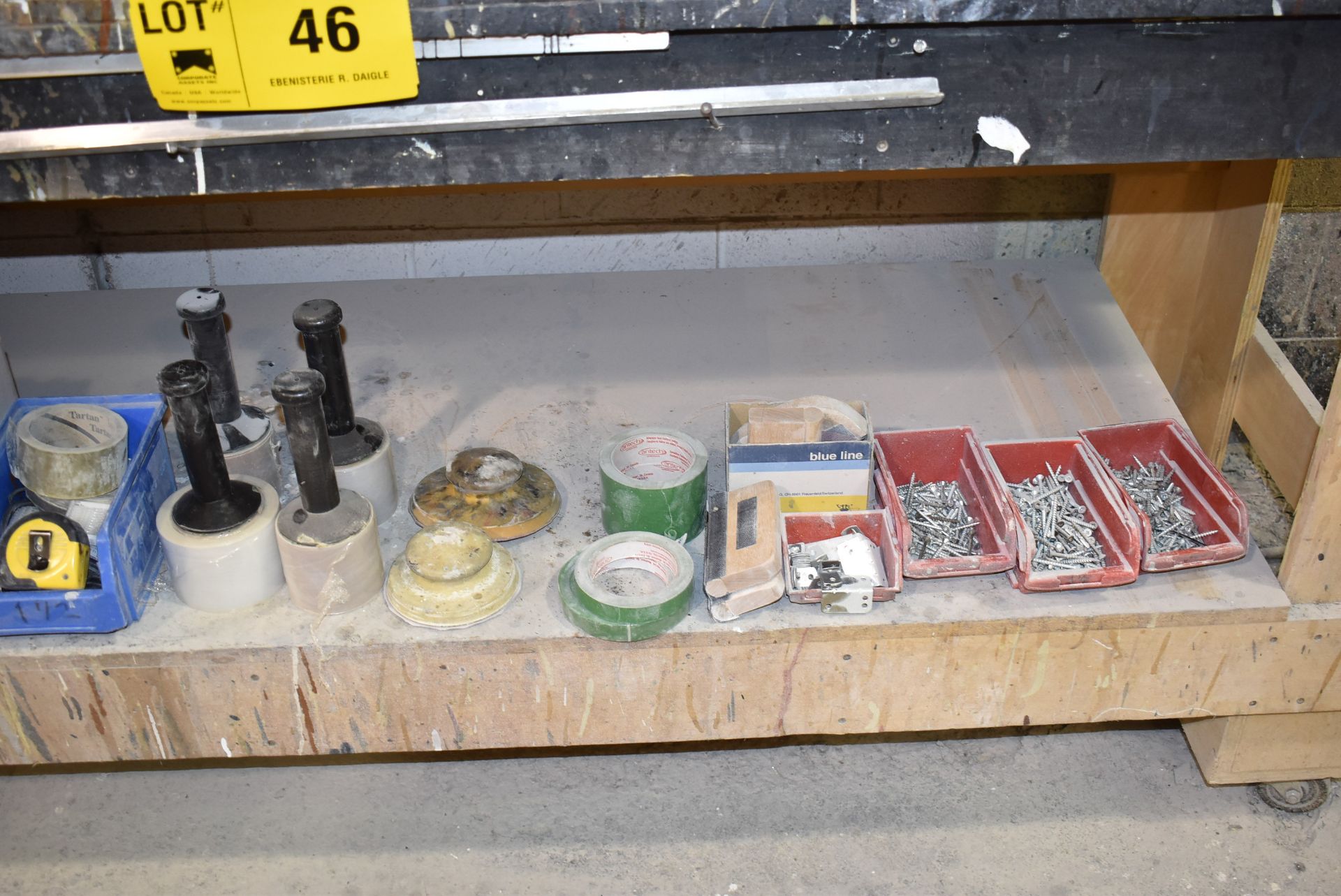 LOT/ WORKBENCH WITH CONTENTS CONSISTING OF PAINT MIXERS, PNEUMATIC SPRAY GUNS, HARDWARE AND SUPPLIES - Image 5 of 5