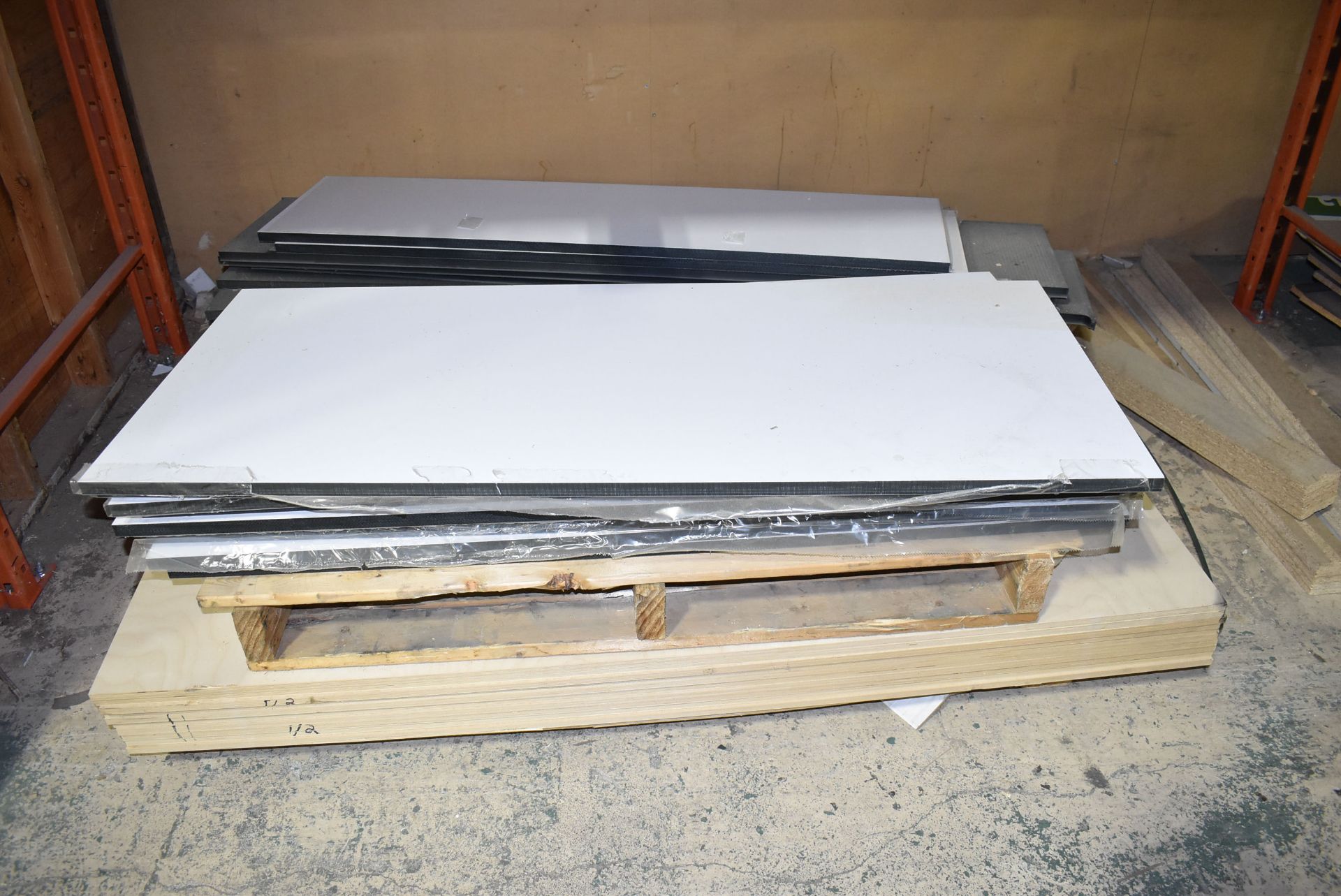 LOT/ CONTENTS OF SECTION CONSISTING OF MDF & PLYWOOD SHEET MATERIAL (CI) [RIGGING FEE FOR LOT #118 - - Image 3 of 4