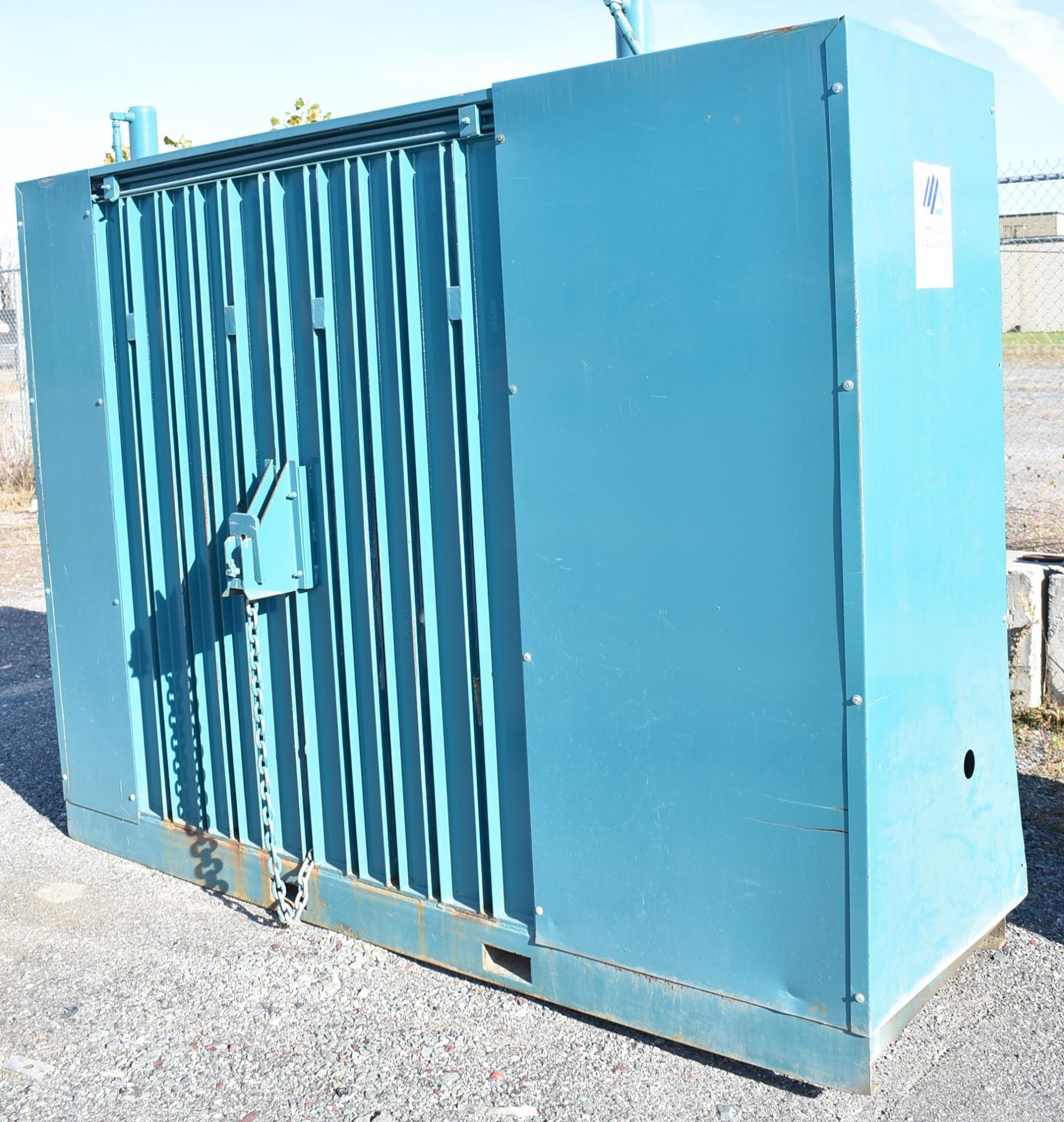 MDA VERTICAL HYDRAULIC BALER, 460V/3PH/60HZ, S/N N/A (CI) [RIGGING FEE FOR LOT #31 - $200 CAD PLUS - Image 4 of 5