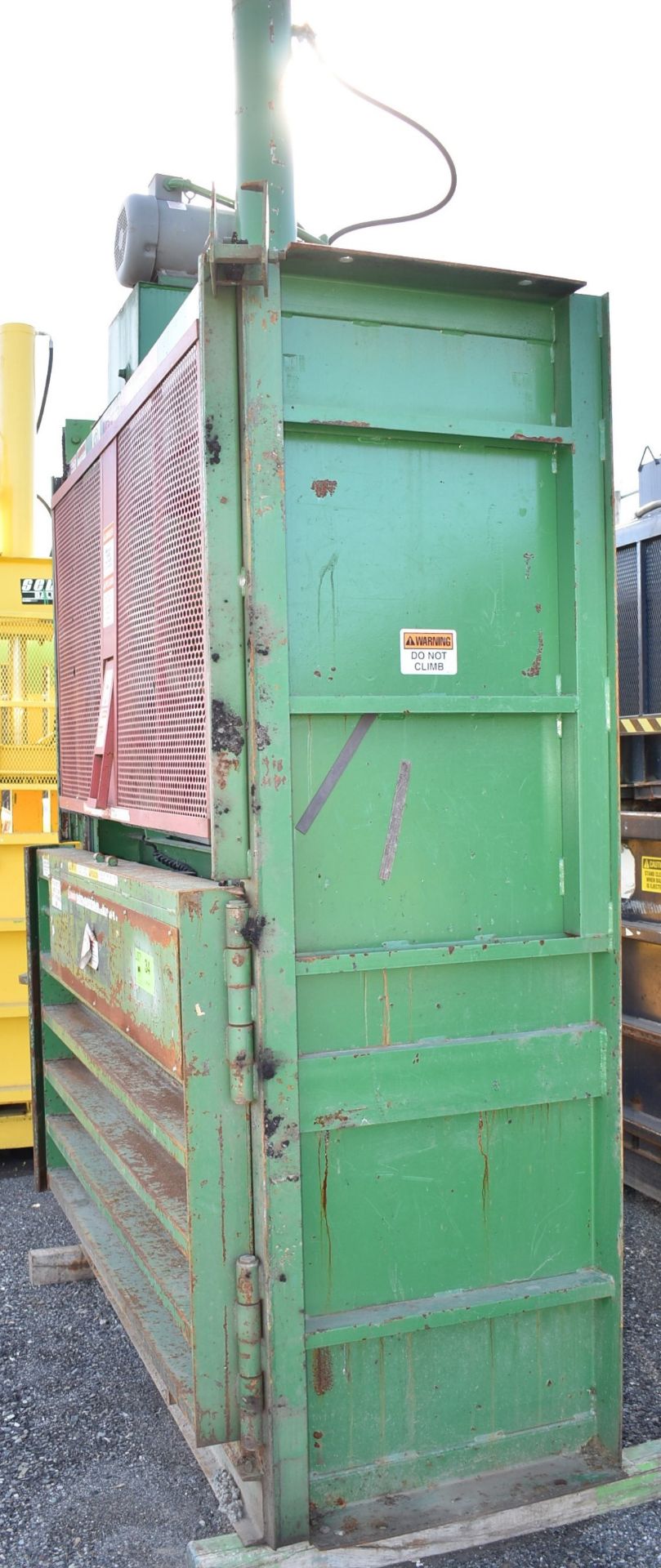 PTR (2008) 7230 VERTICAL HYDRAULIC CARDBOARD BALER, 460V/3PH/60HZ, S/N 08-3565 (CI) [RIGGING FEE FOR - Image 2 of 6